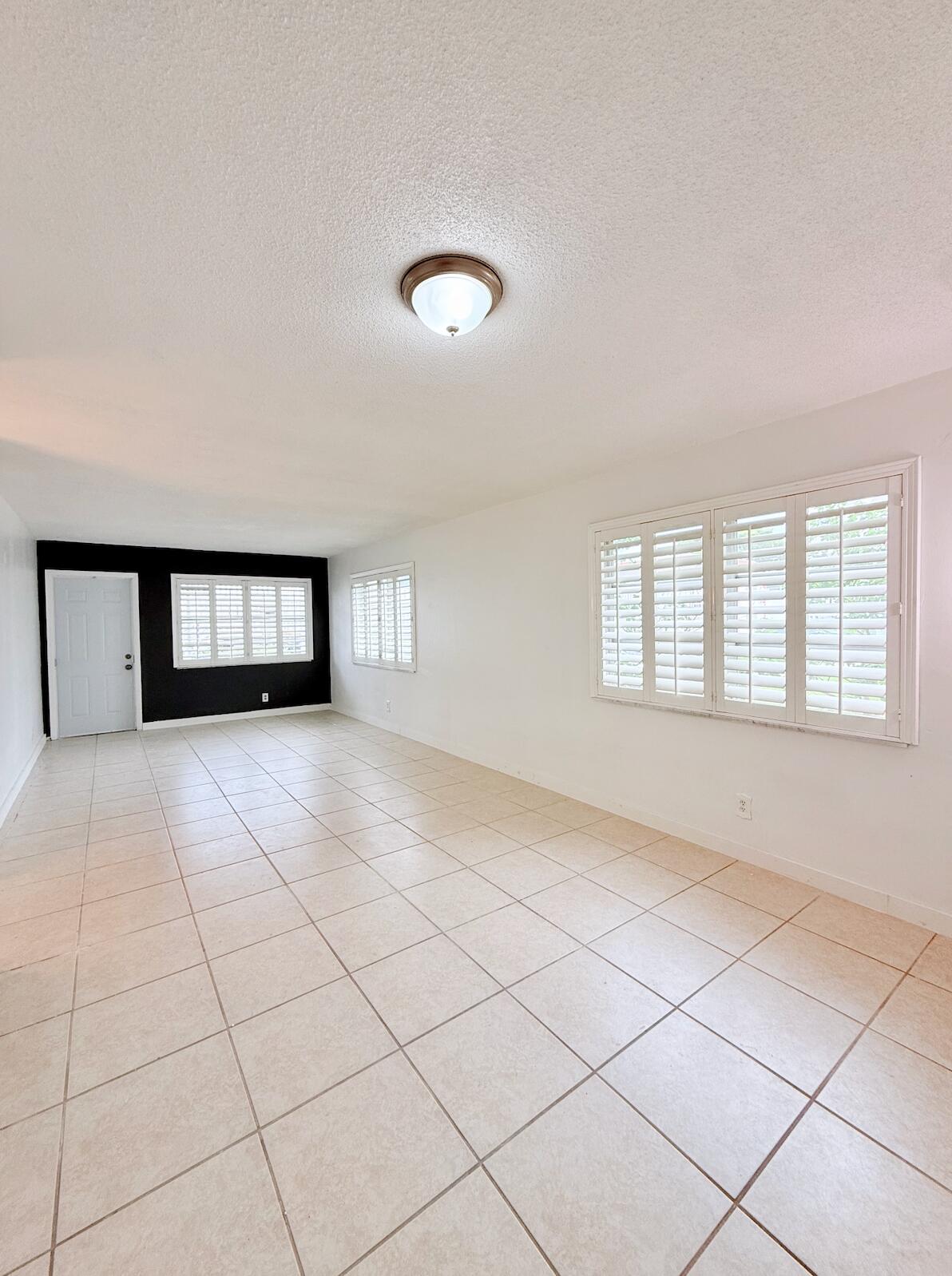 1280 NW 43rd Terrace Unit 107 — photo