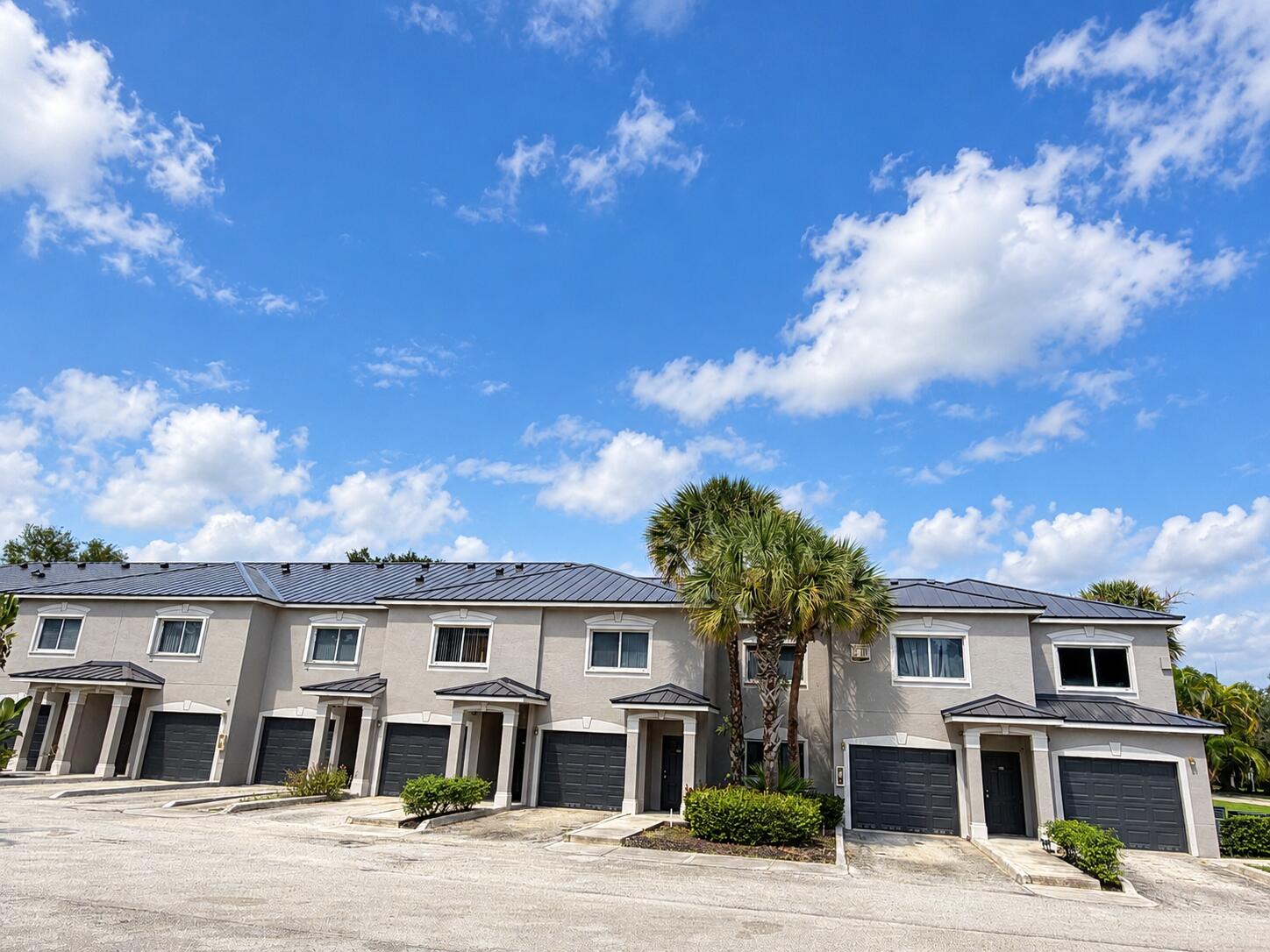 350 Crestwood Circle Unit 308 — photo