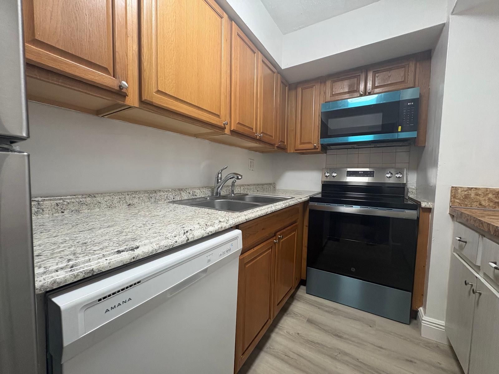 1740 NW 60th Avenue Unit 10 — photo