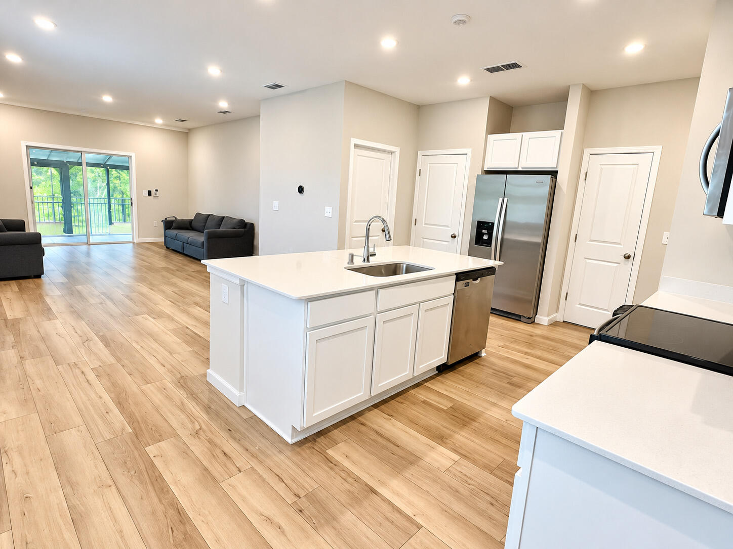 14740 Macadamia Lane — photo