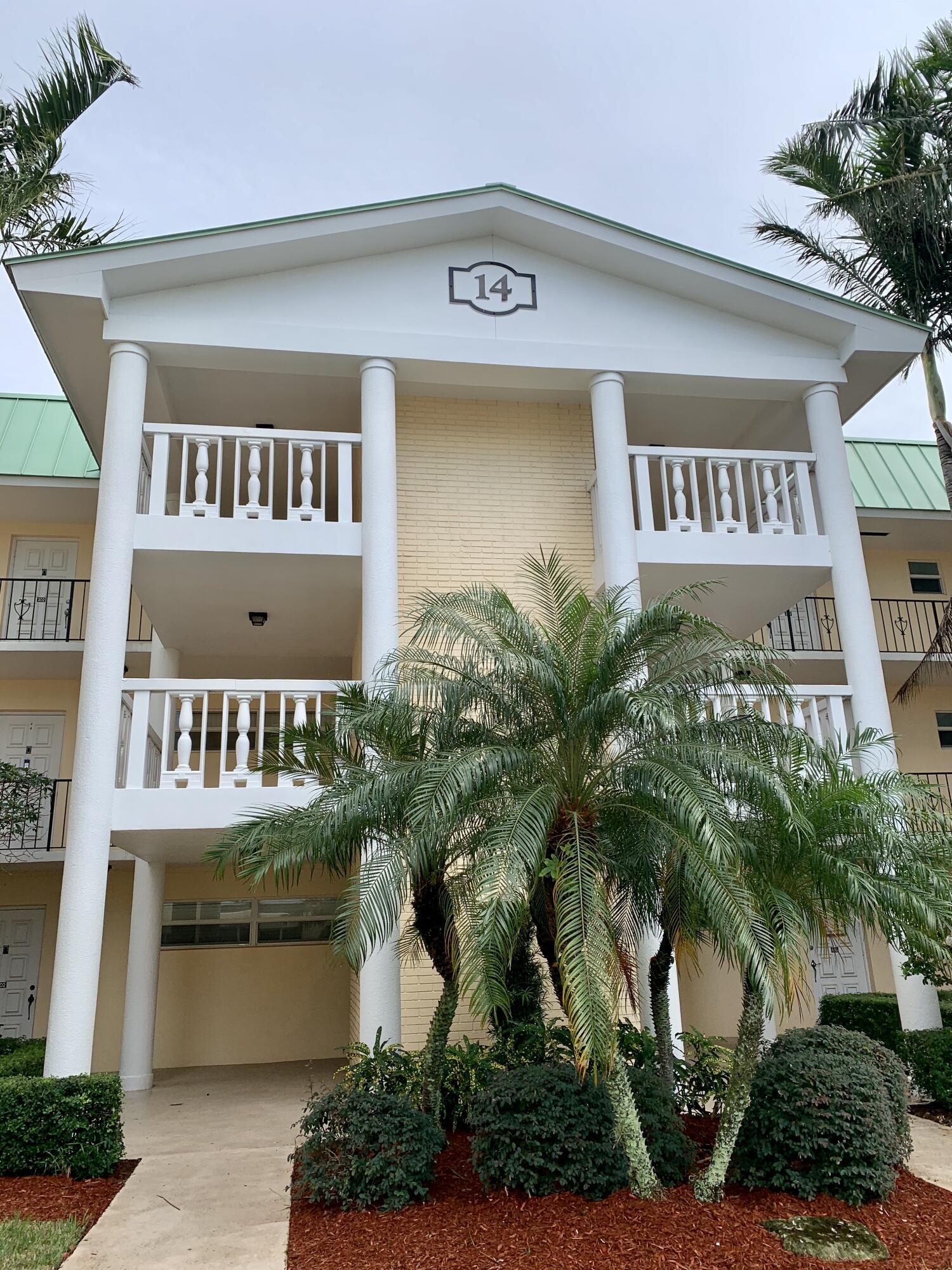 14 Colonial Club Drive Unit 301 — photo