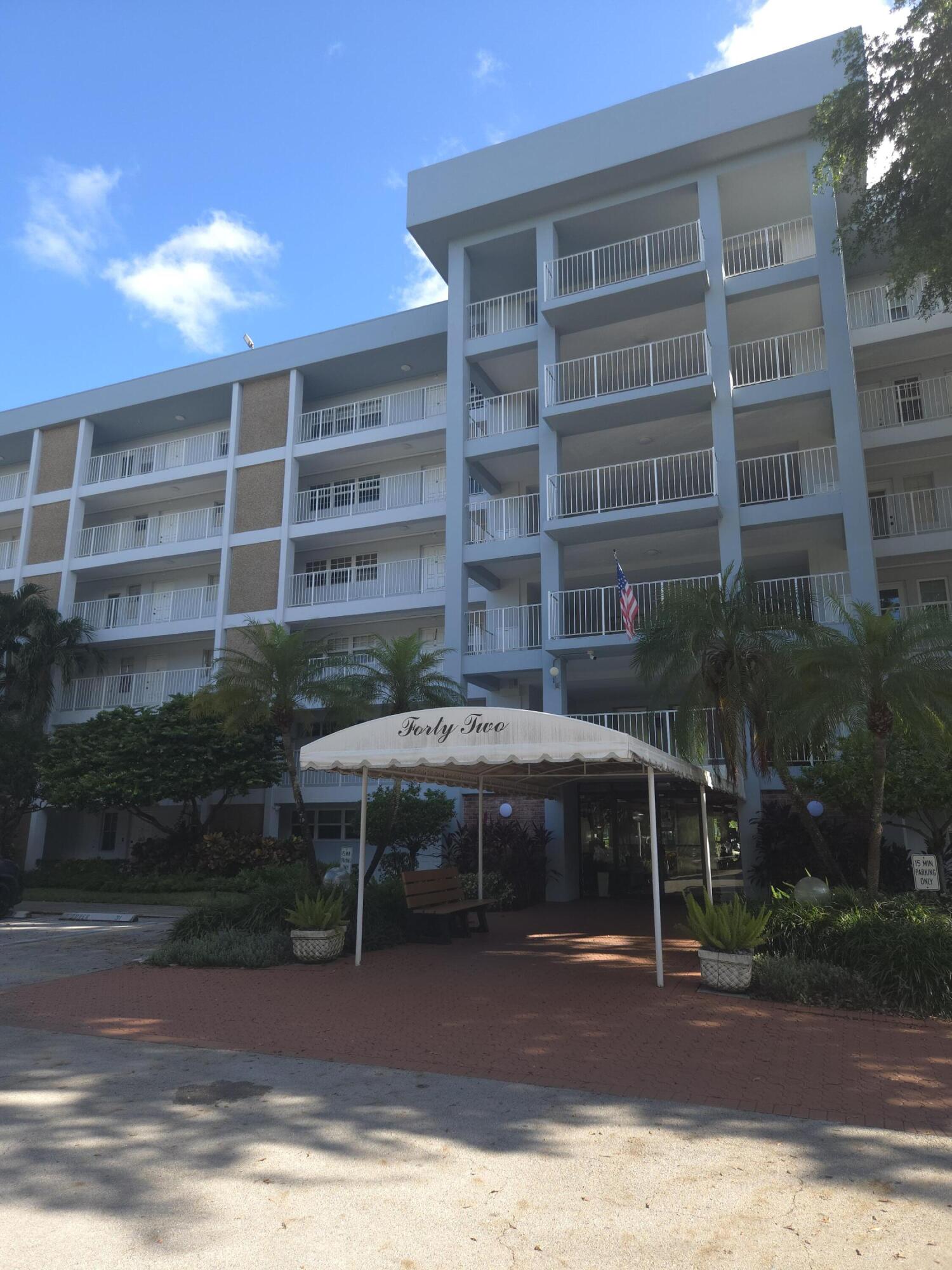 3150 N Course Lane Unit 409 — photo