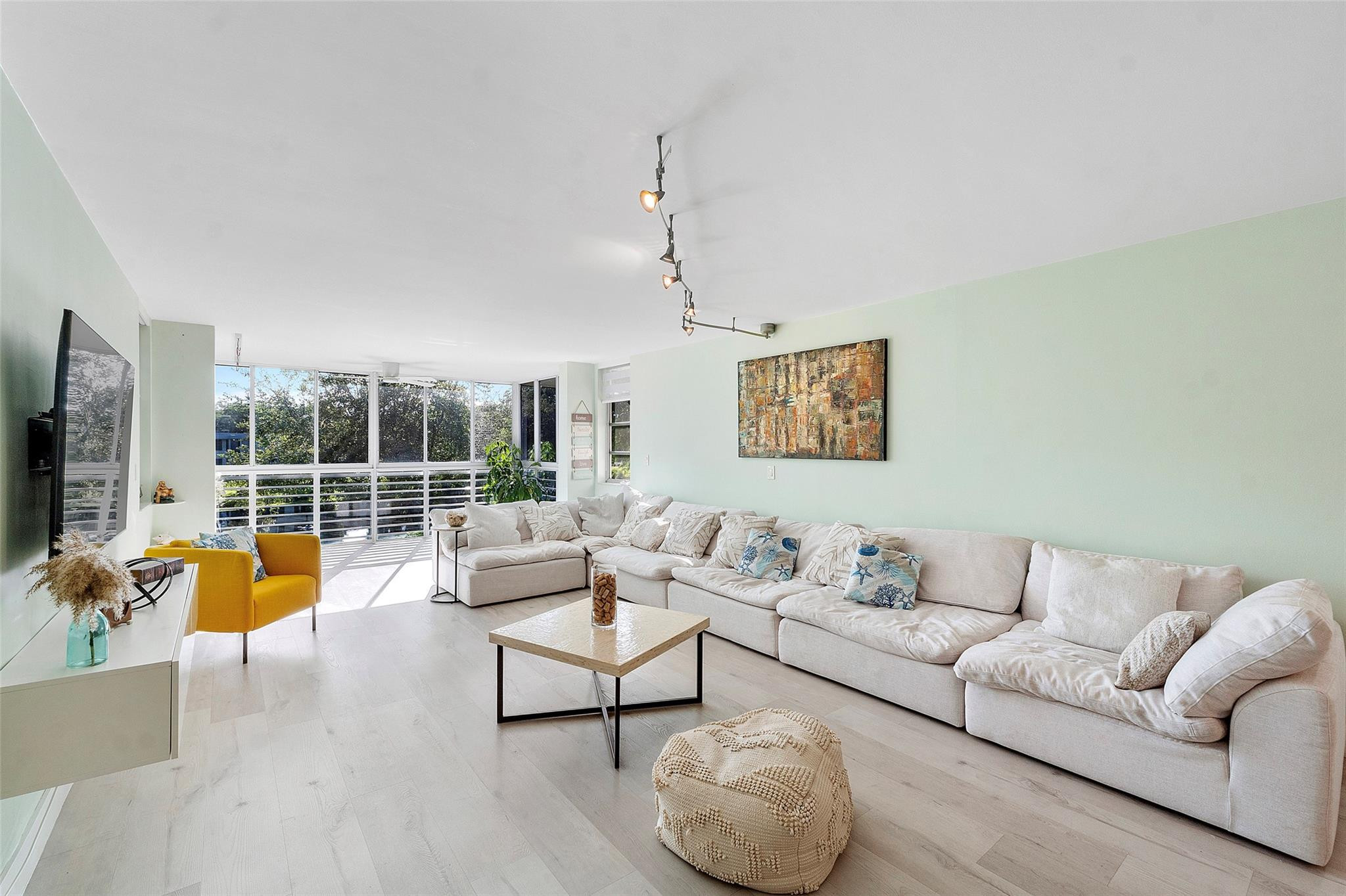 4261 W Palm Aire Drive Unit 203 — photo