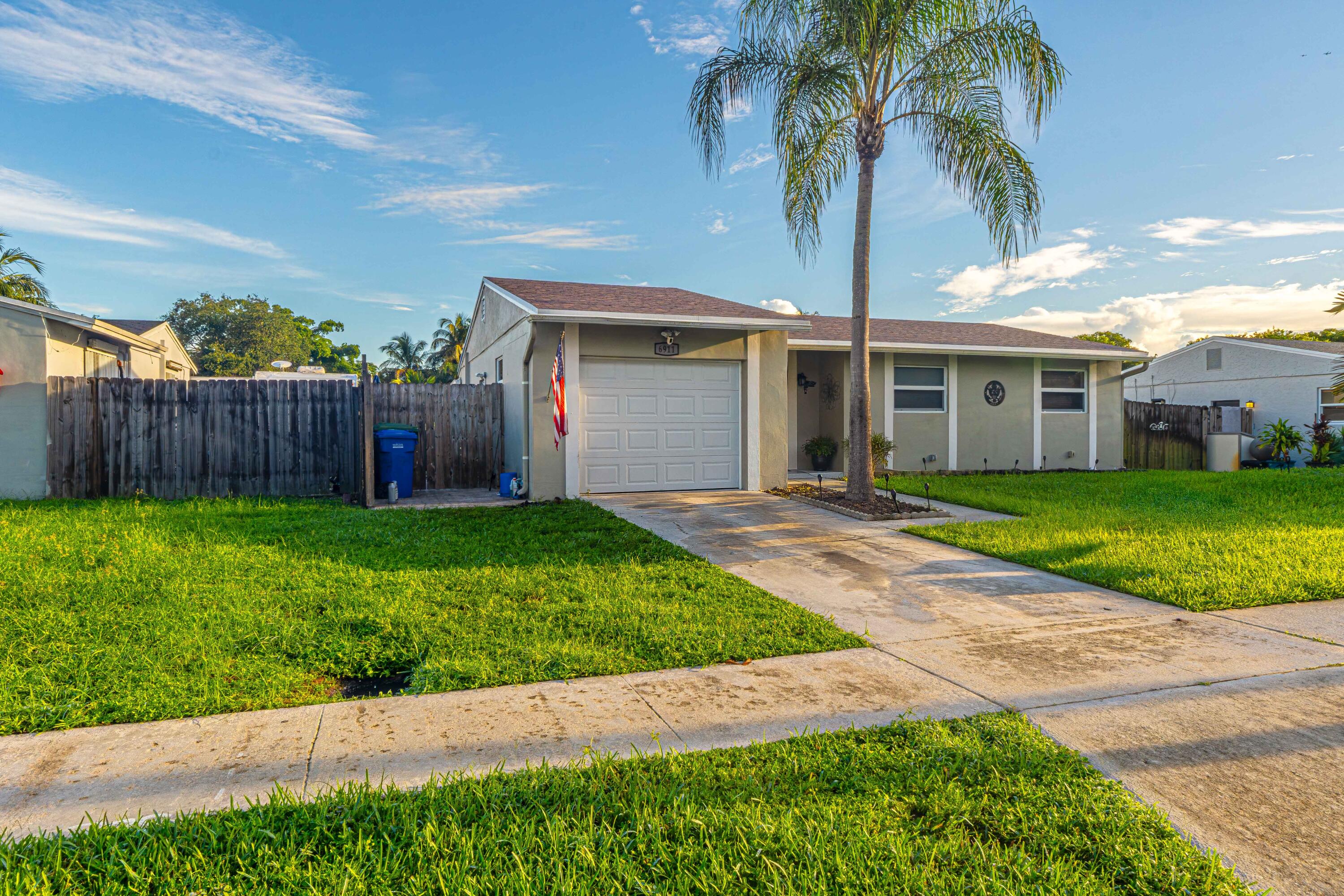 6911 SW 1st Court — photo