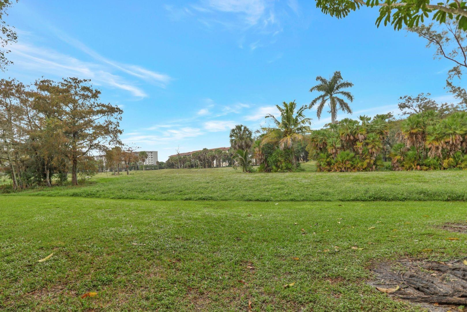 4168 Inverrary Drive Unit 102 — photo