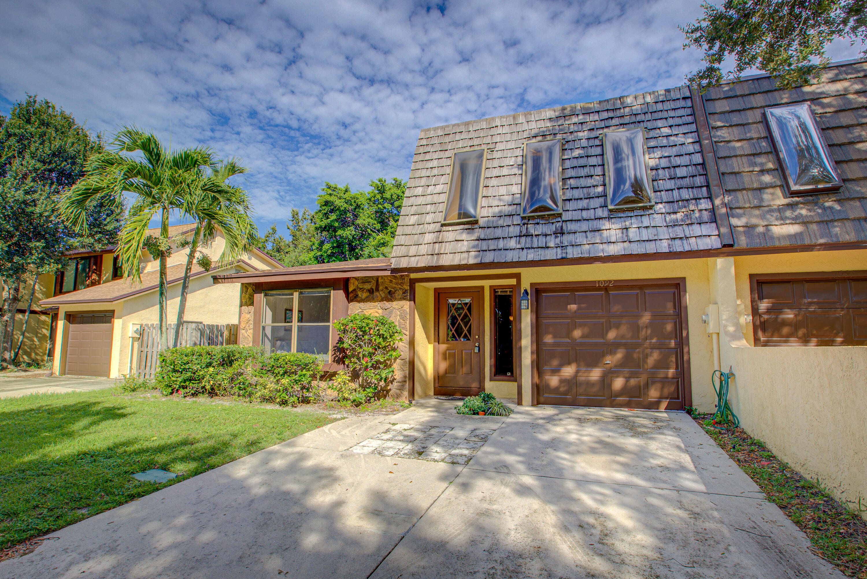 1092 Raintree Court — photo