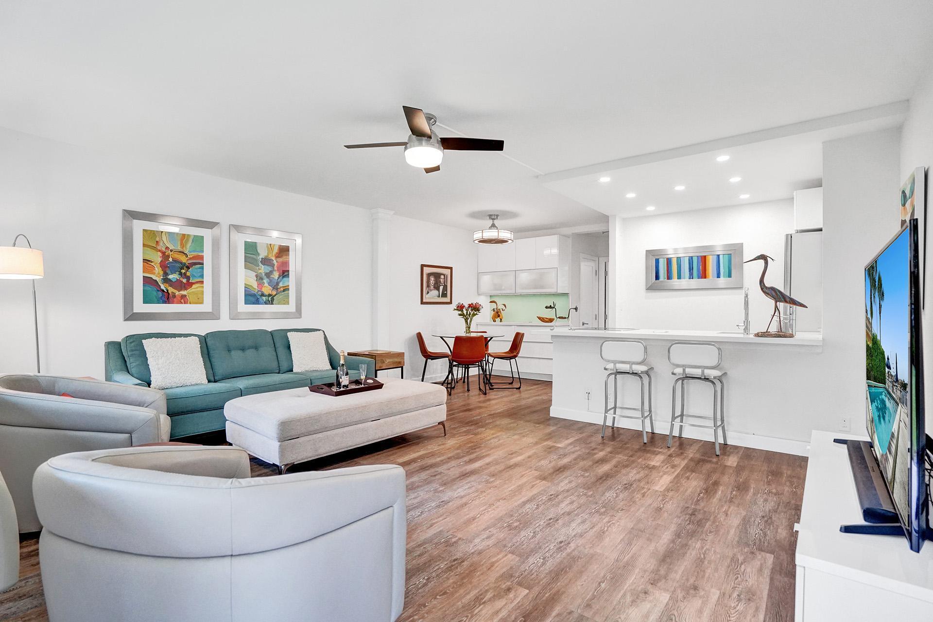 101 N Birch Road Unit 102 — photo