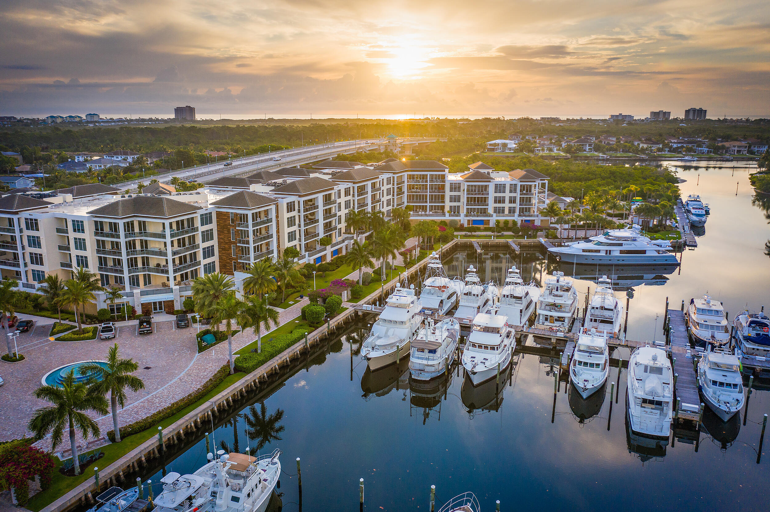 2700 Donald Ross Road Unit 303 — photo