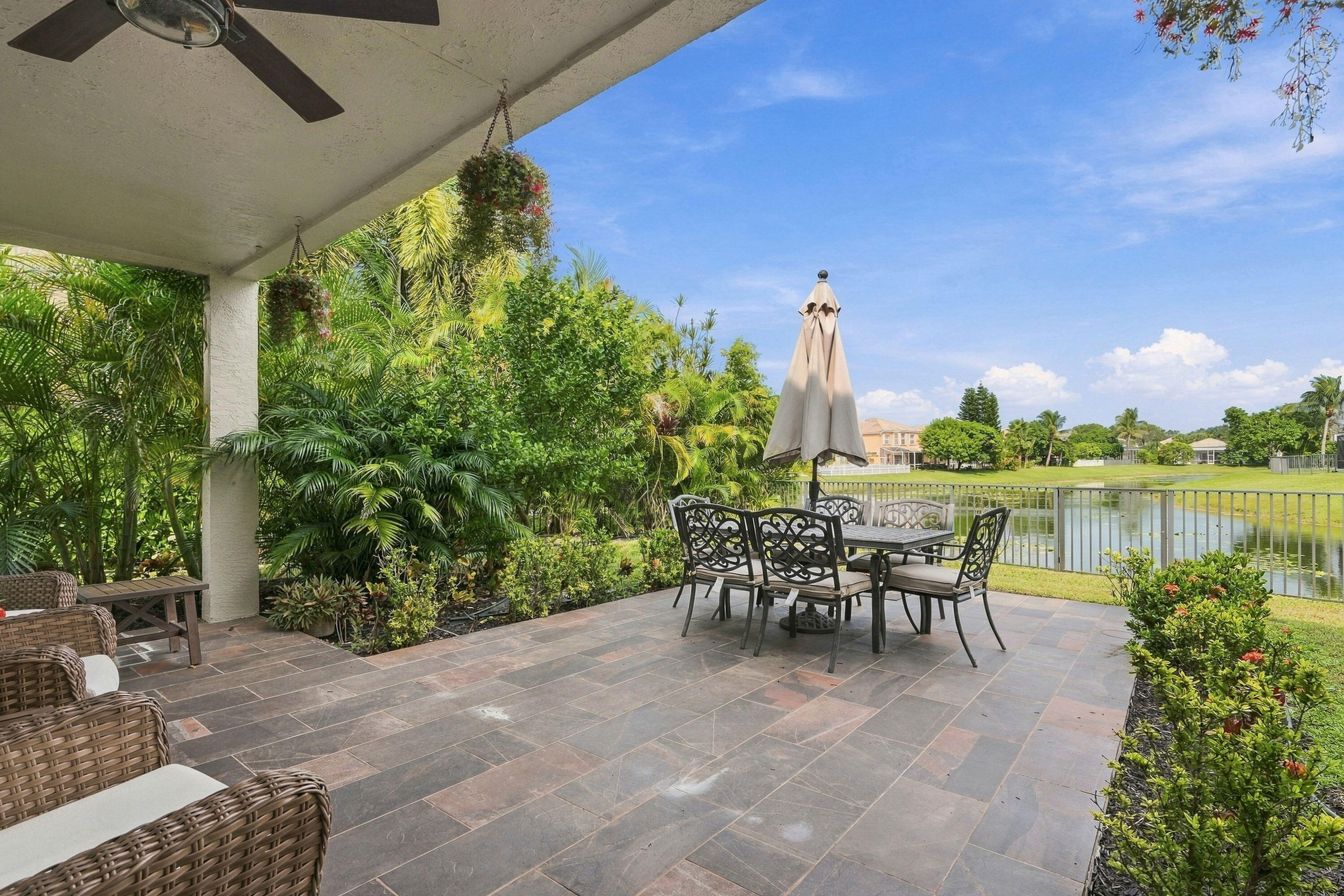 2755 Misty Oaks Circle — photo