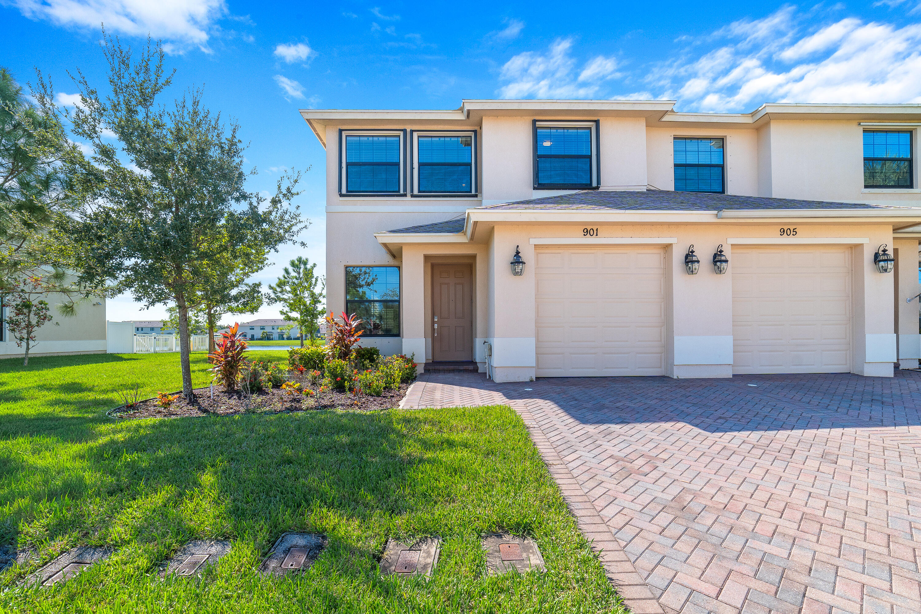 901 S Verona Trace Drive — photo