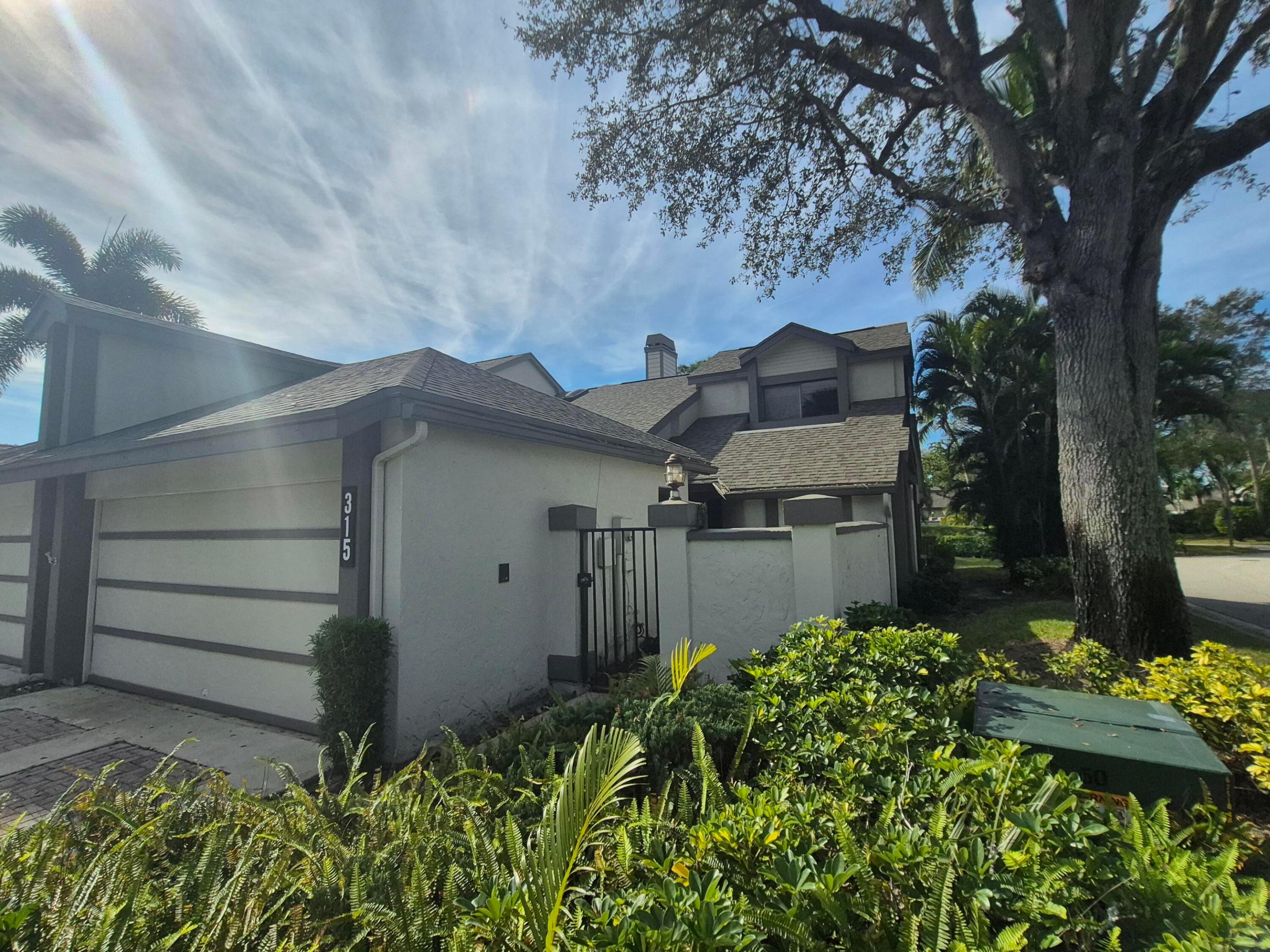 315 Landings Boulevard — photo