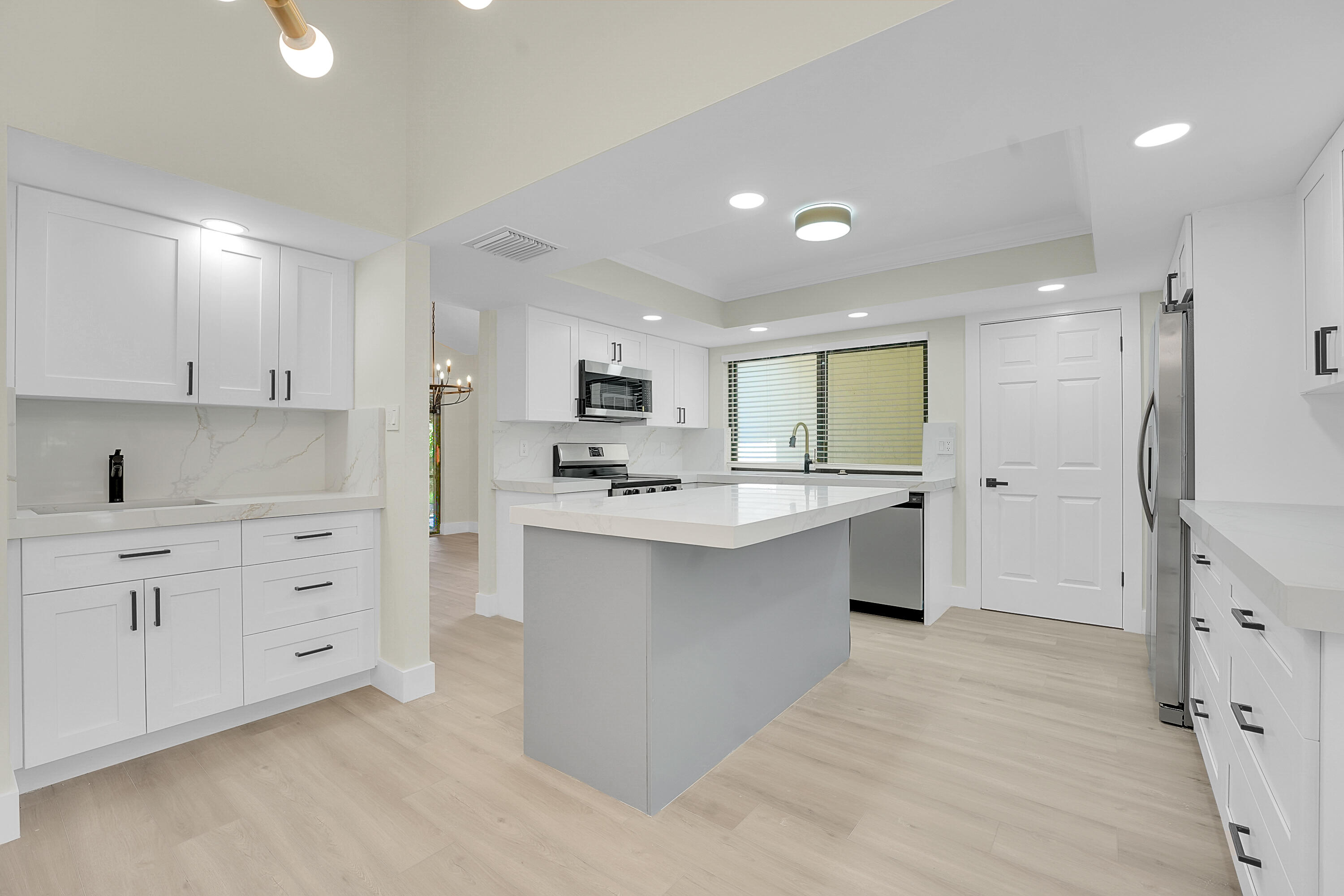 11457 Sandy Oaks Court — photo
