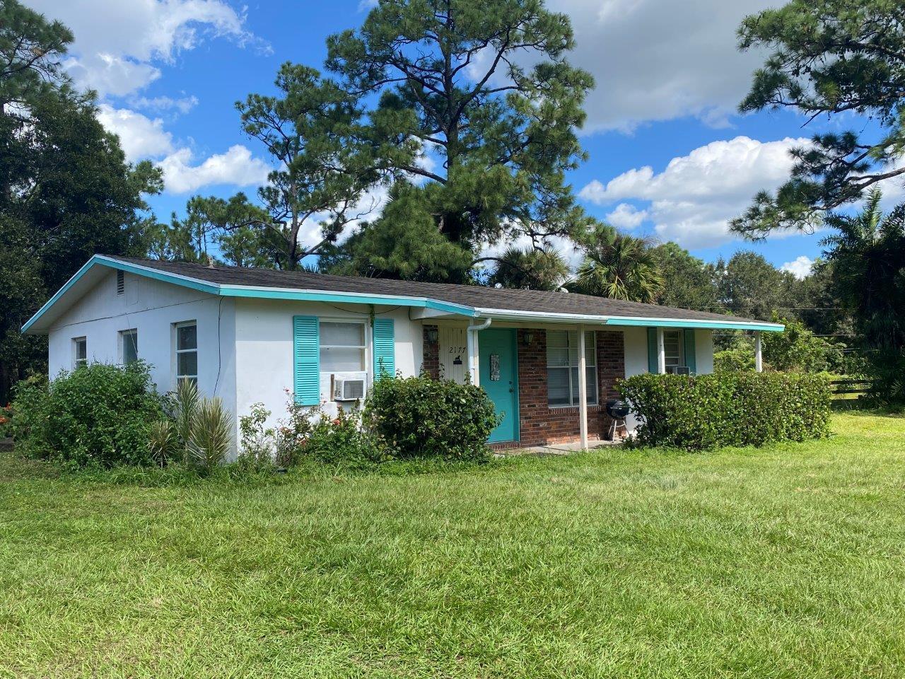 2141 B Road Cottage — photo