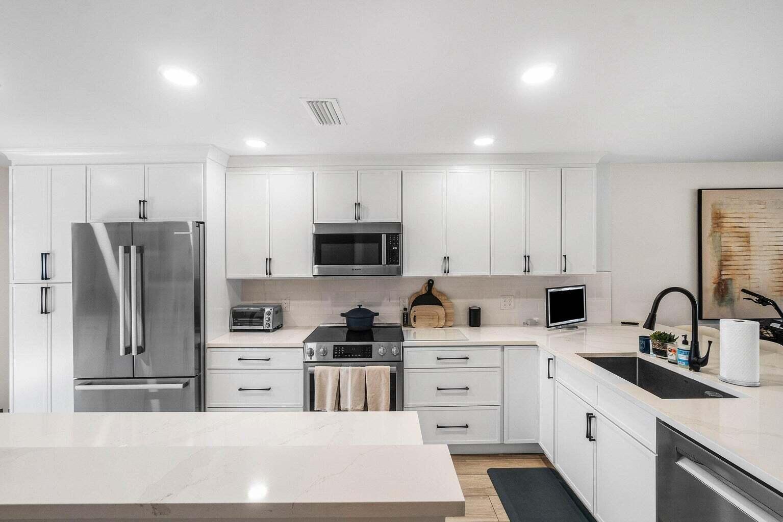 28 Southport Lane Unit B — photo