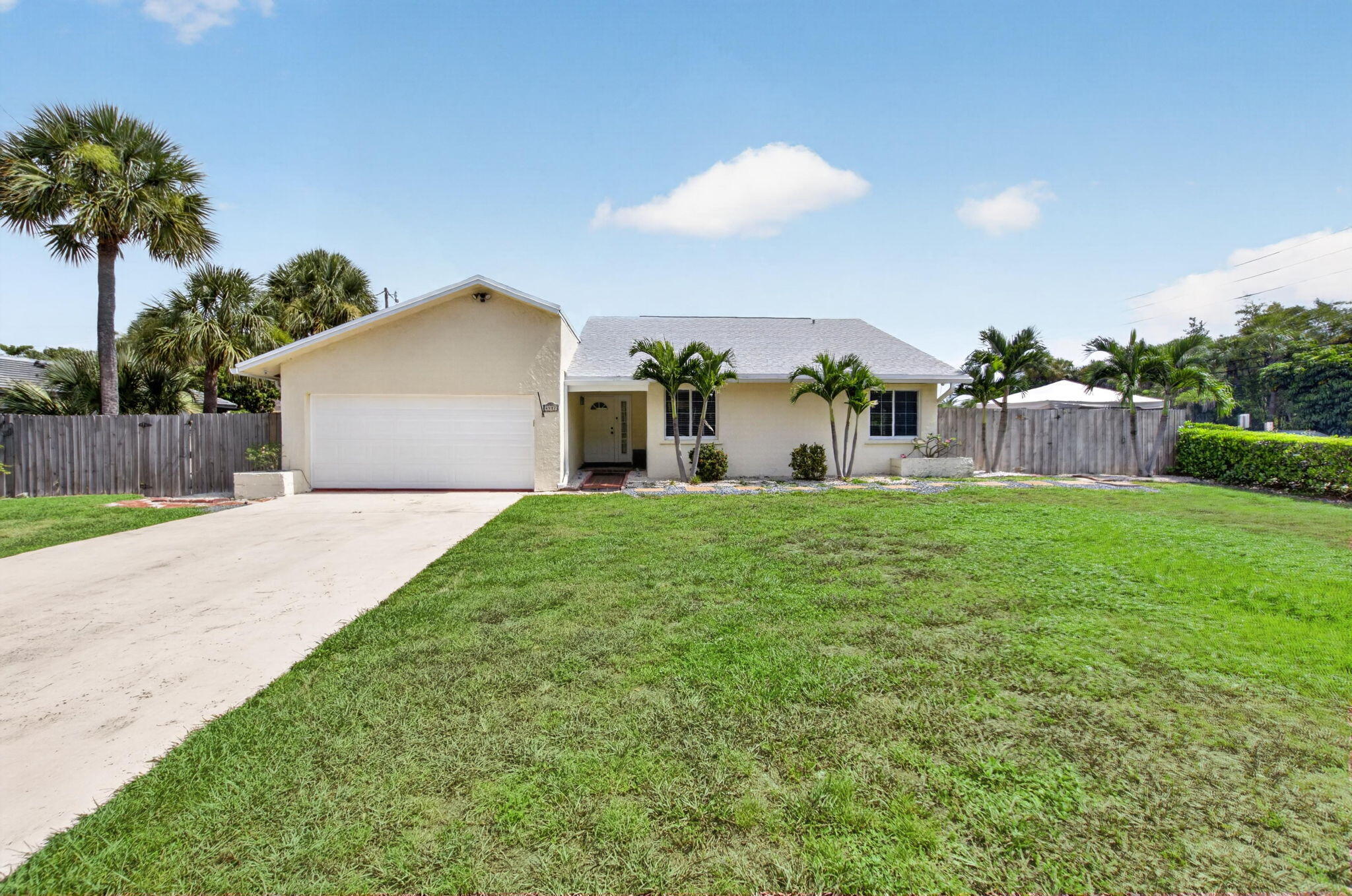 4517 Palm Ridge Boulevard — photo