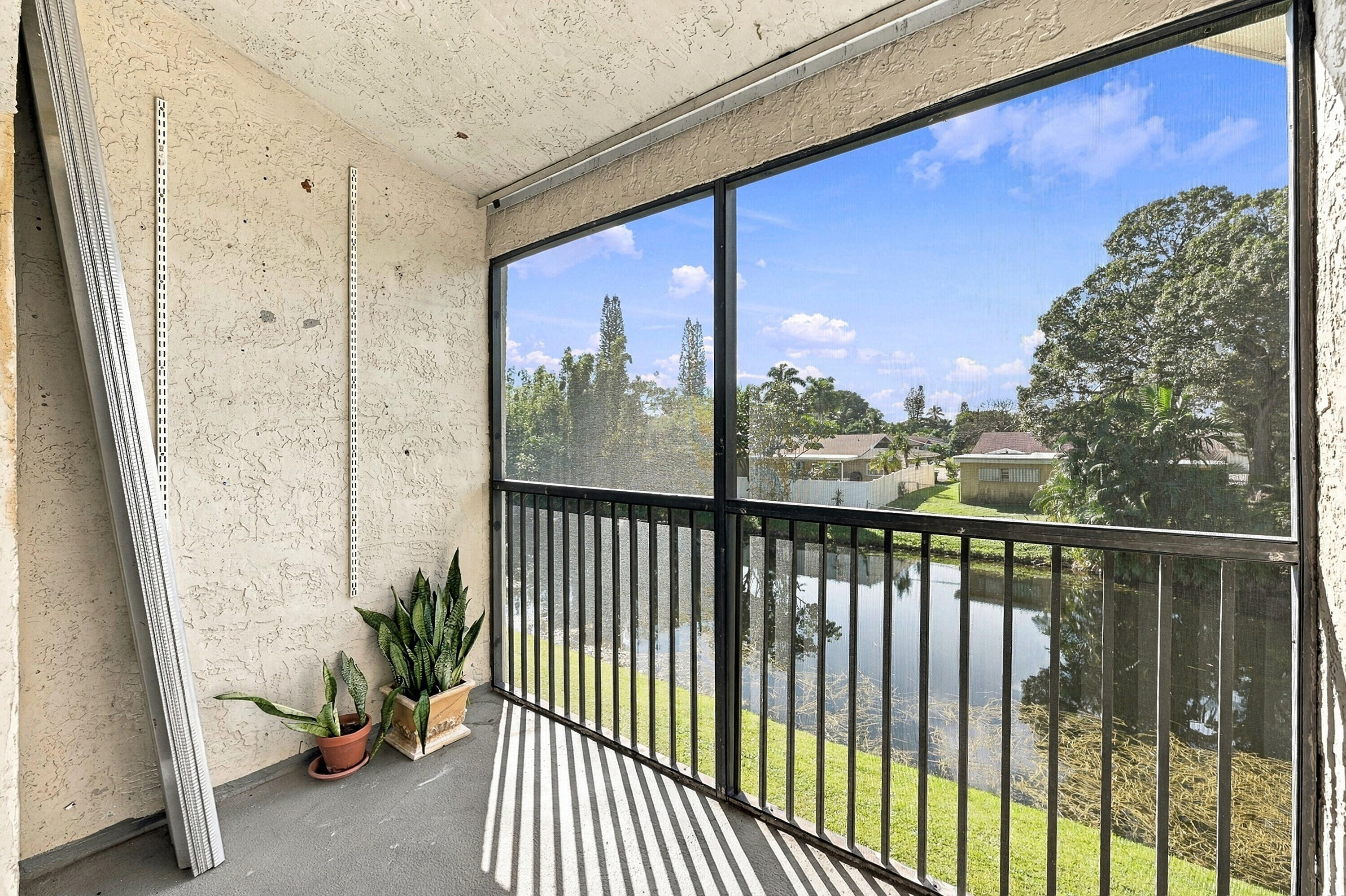 717 Gardens Drive Unit 206 — photo