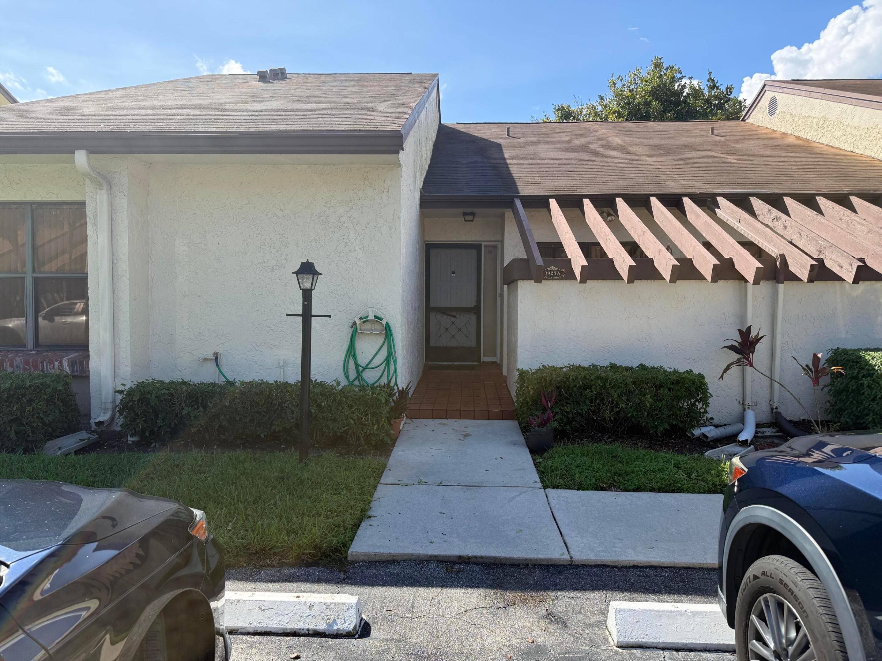 3923 Silver Maple Drive Unit a — photo