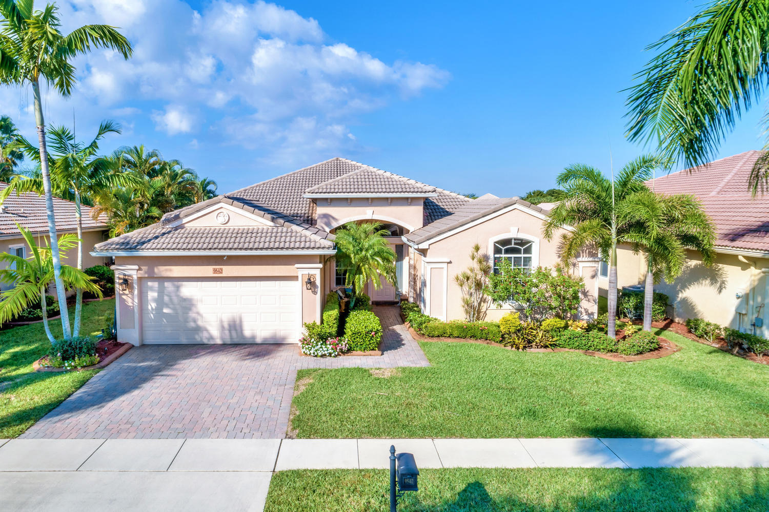9542 Lantern Bay Circle — photo
