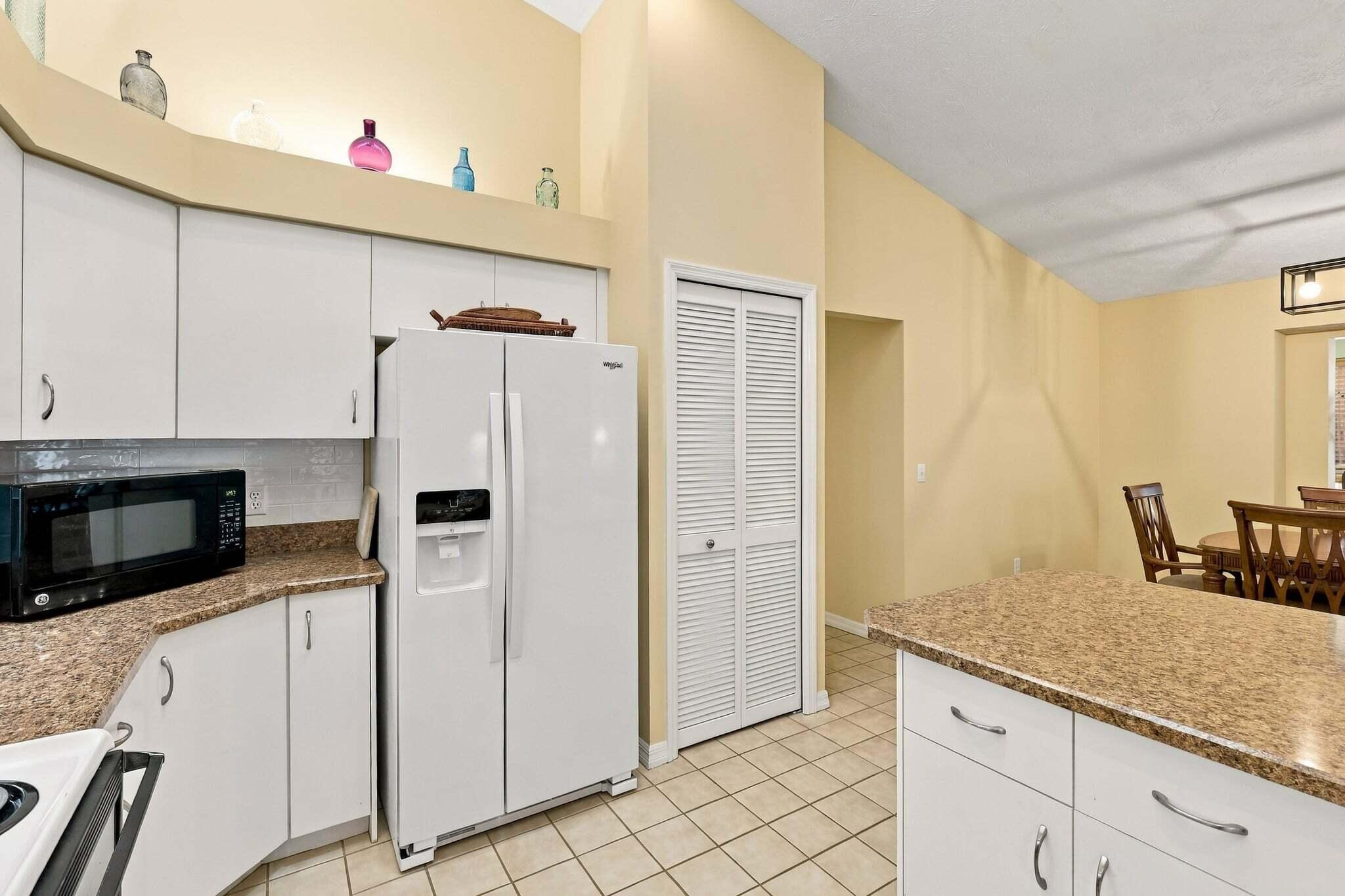 5877 Clydesdale Lane — photo