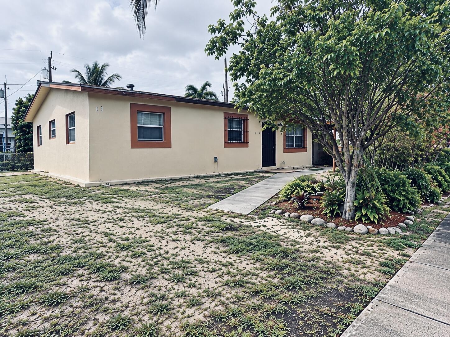 930 NE 52nd Court — photo