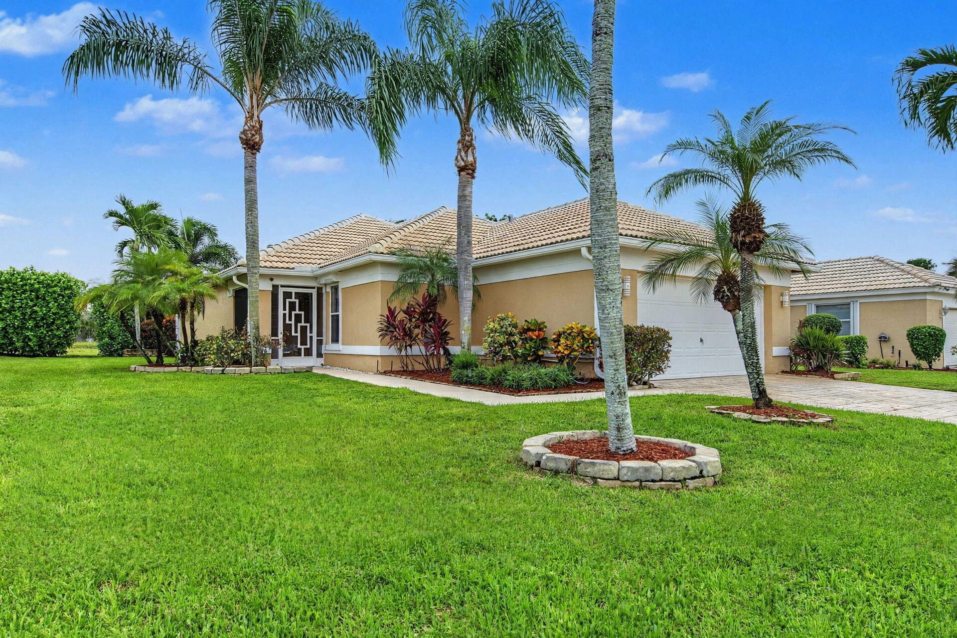 12986 Hampton Lakes Circle — photo