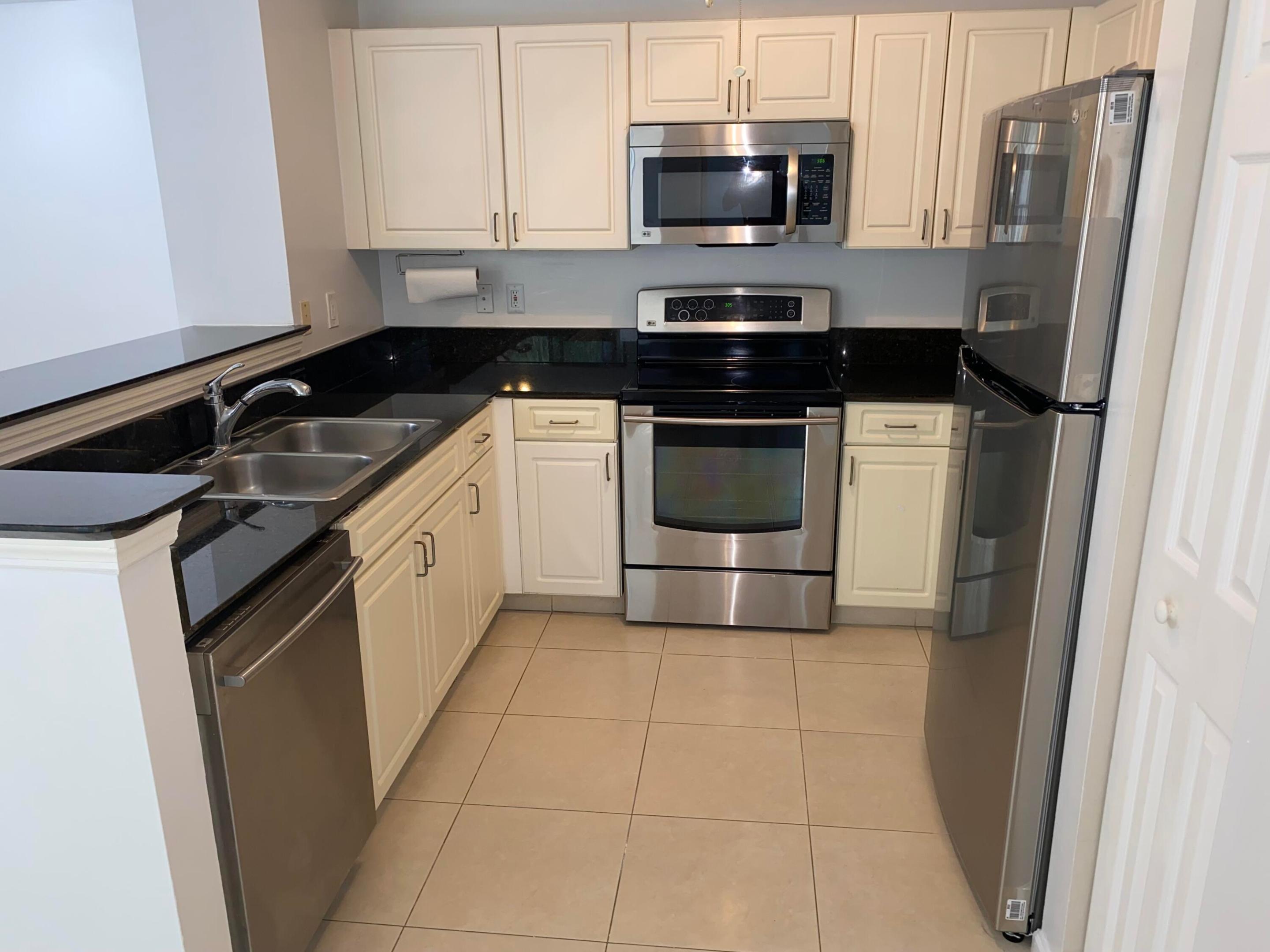 720 S Sapodilla Avenue Unit 408 — photo