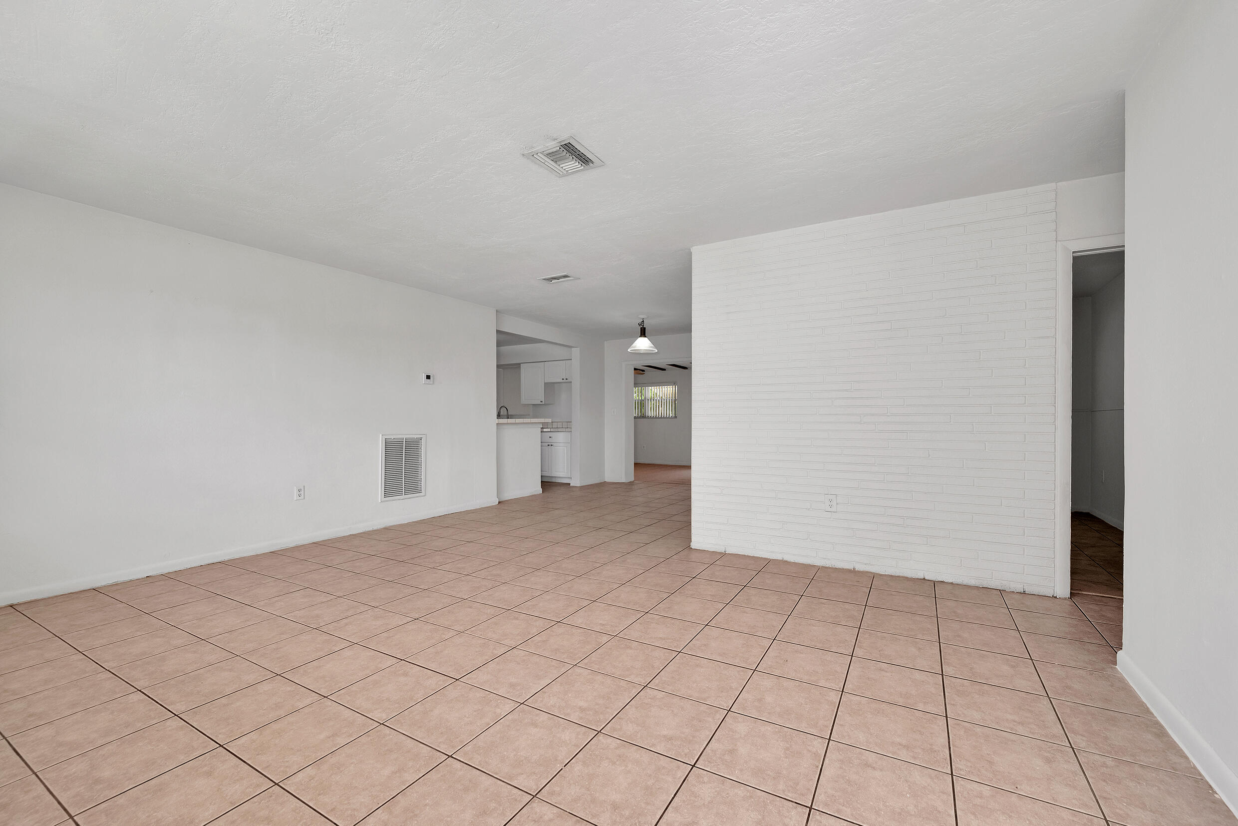 6481 Pierce Street — photo