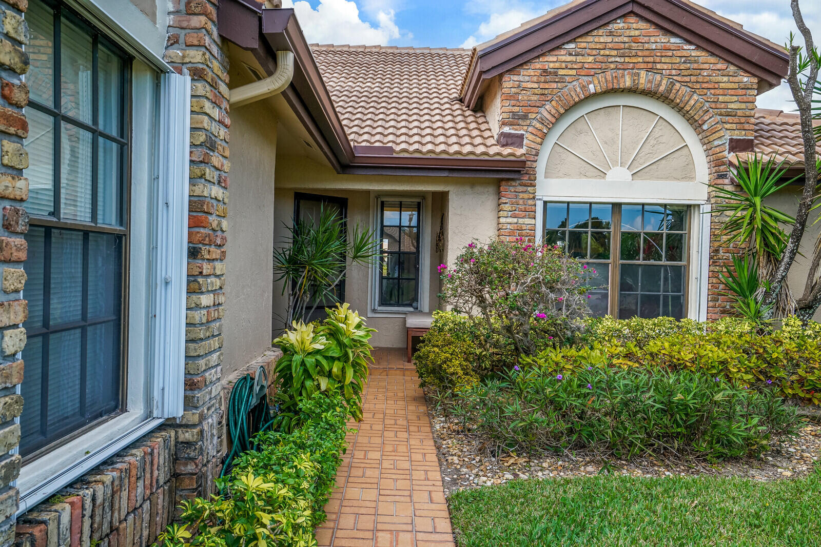 7235 Sweetbay Court — photo