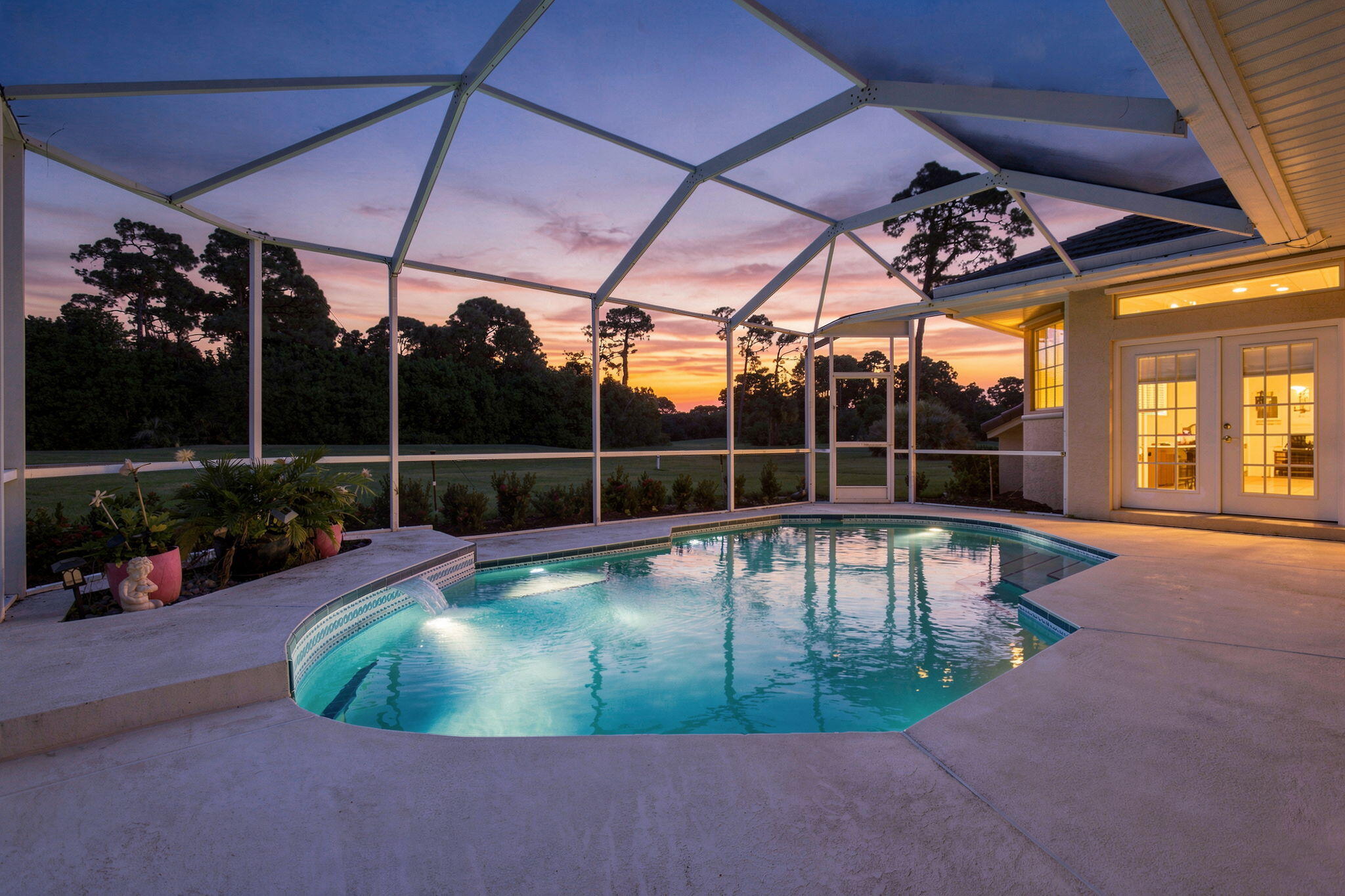 1515 SW Mockingbird Circle — photo