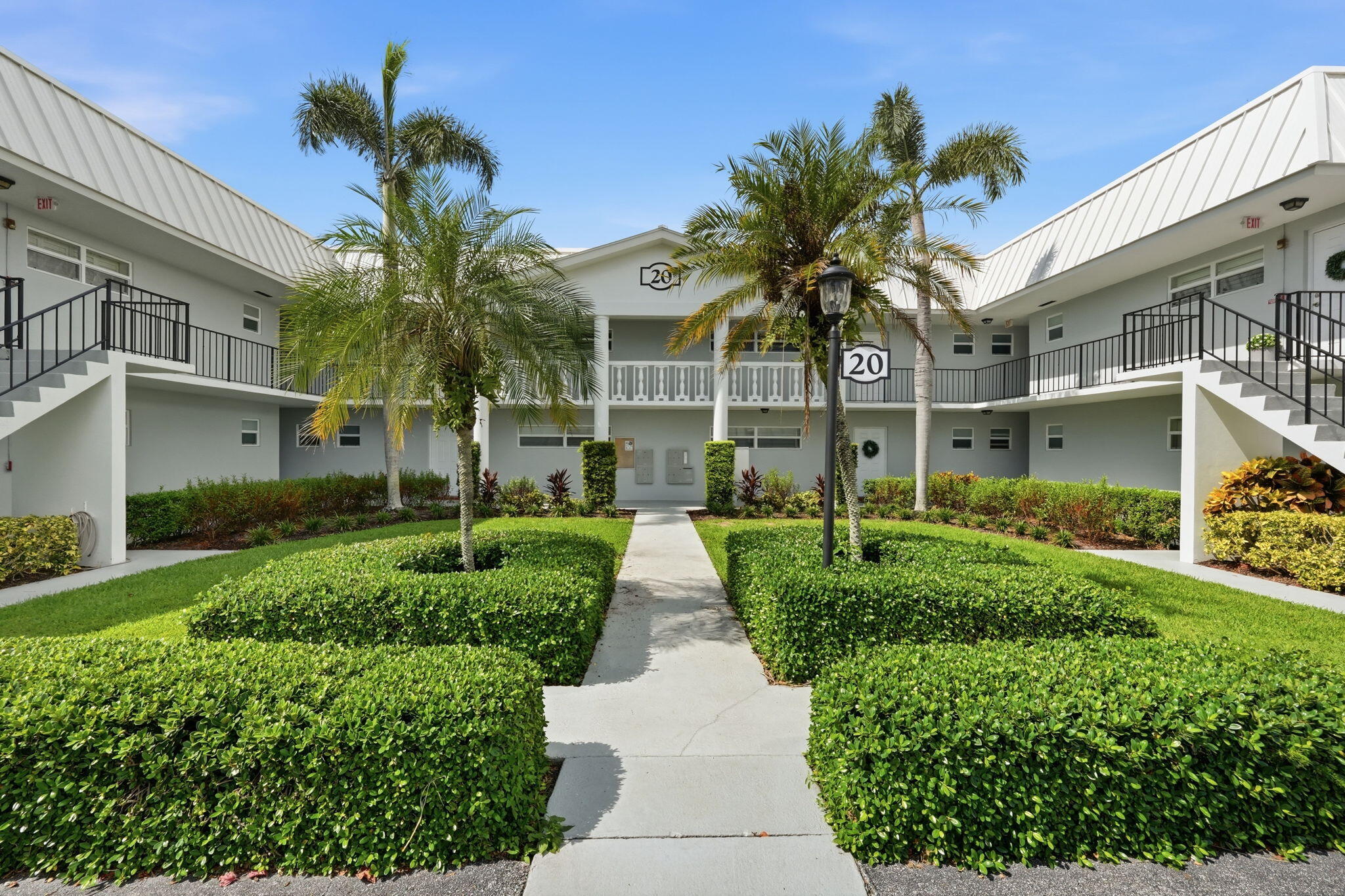 20 Colonial Club Drive Unit 202 — photo