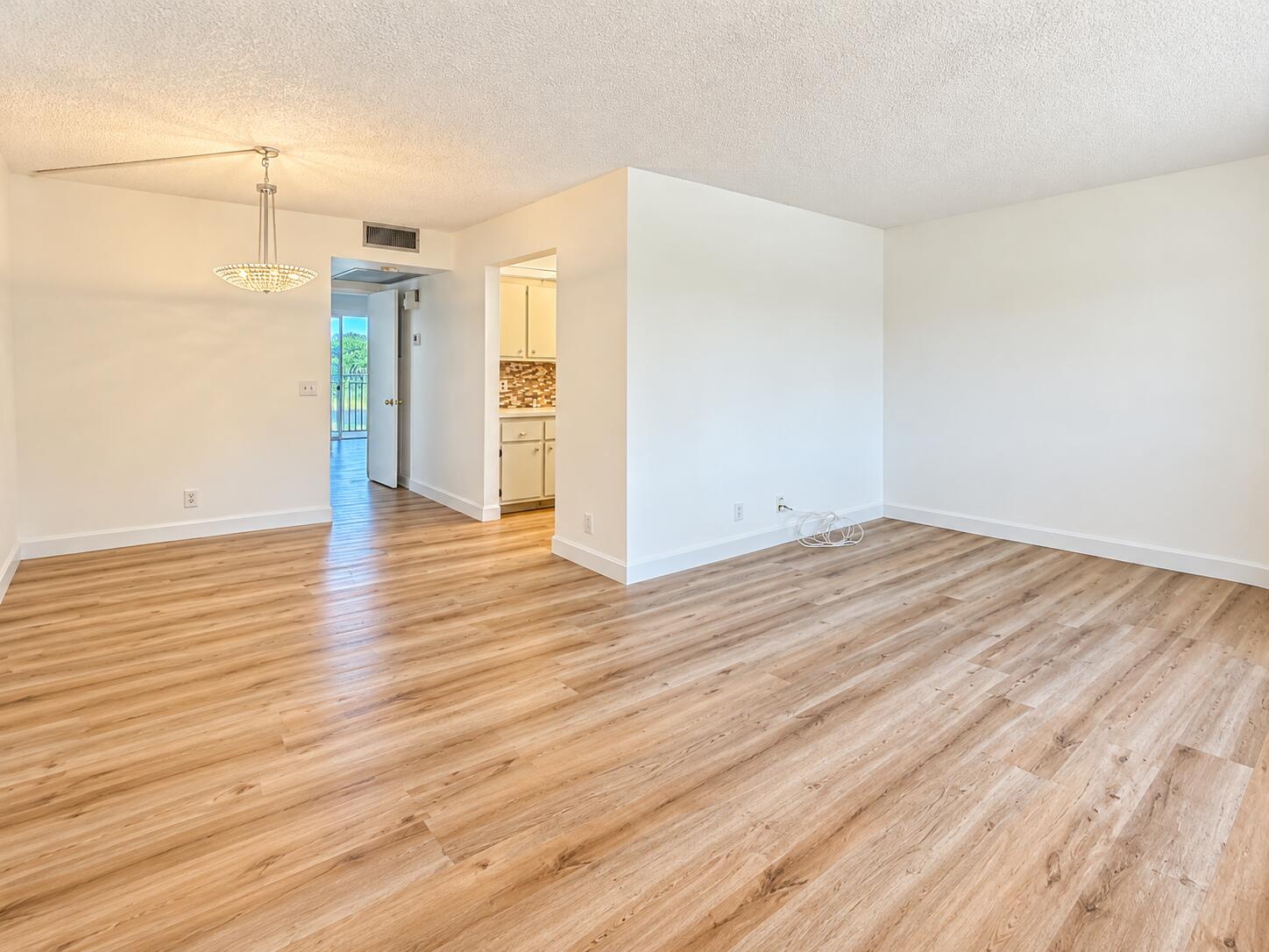 101 SW 132nd Way Unit 305J — photo