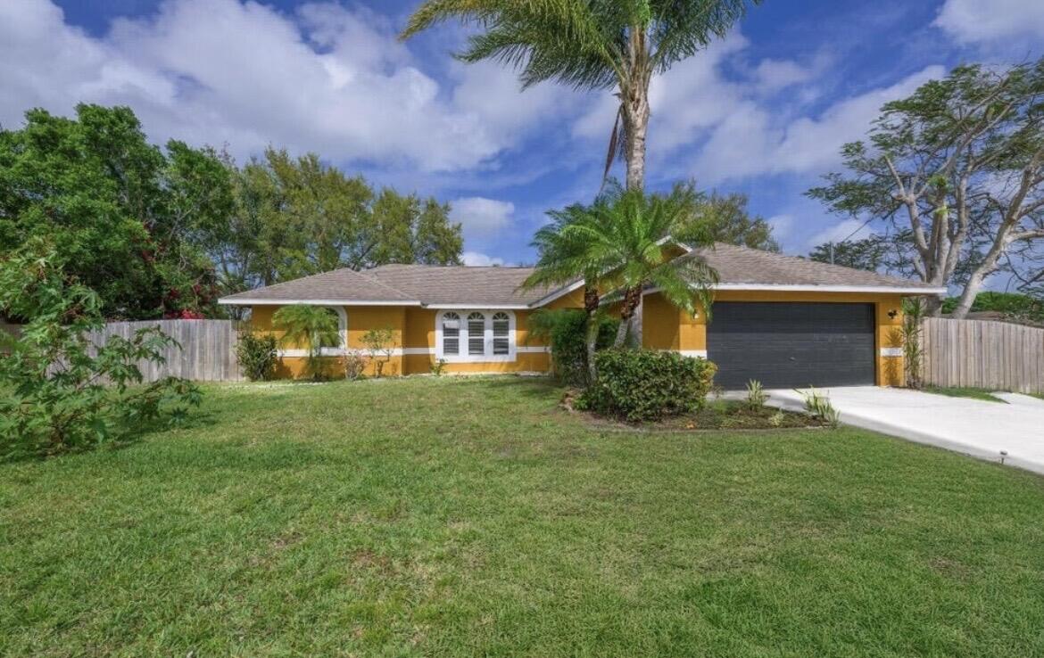 353 NW Ferris Drive — photo