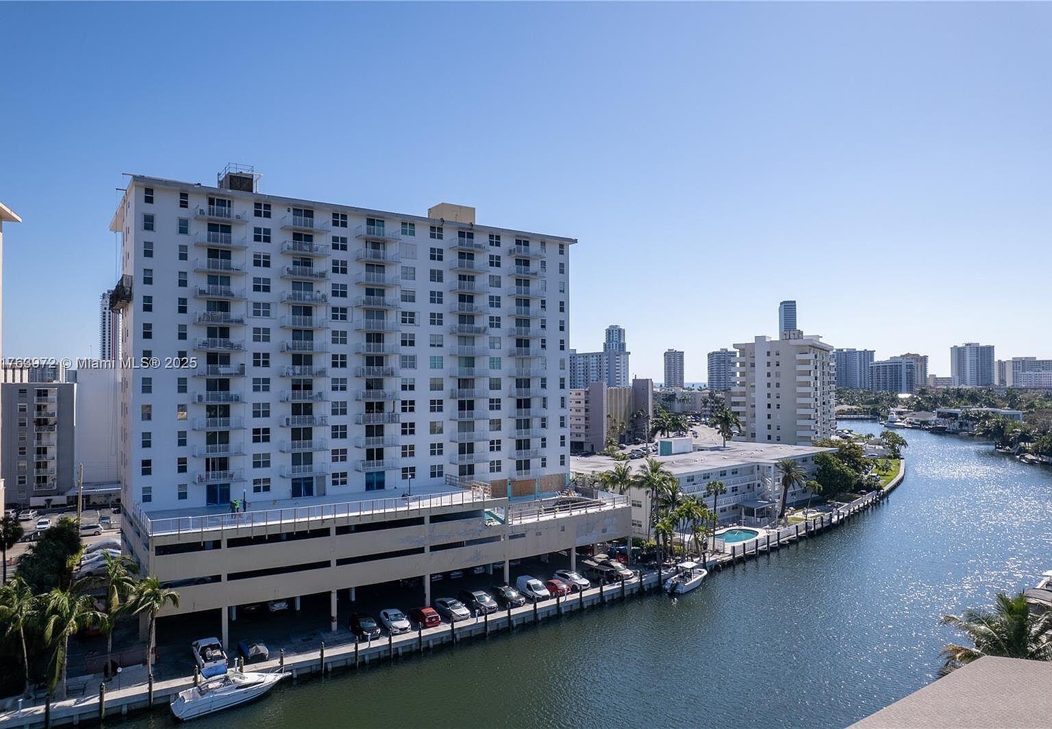 427 Golden Isles Unit 9G — photo