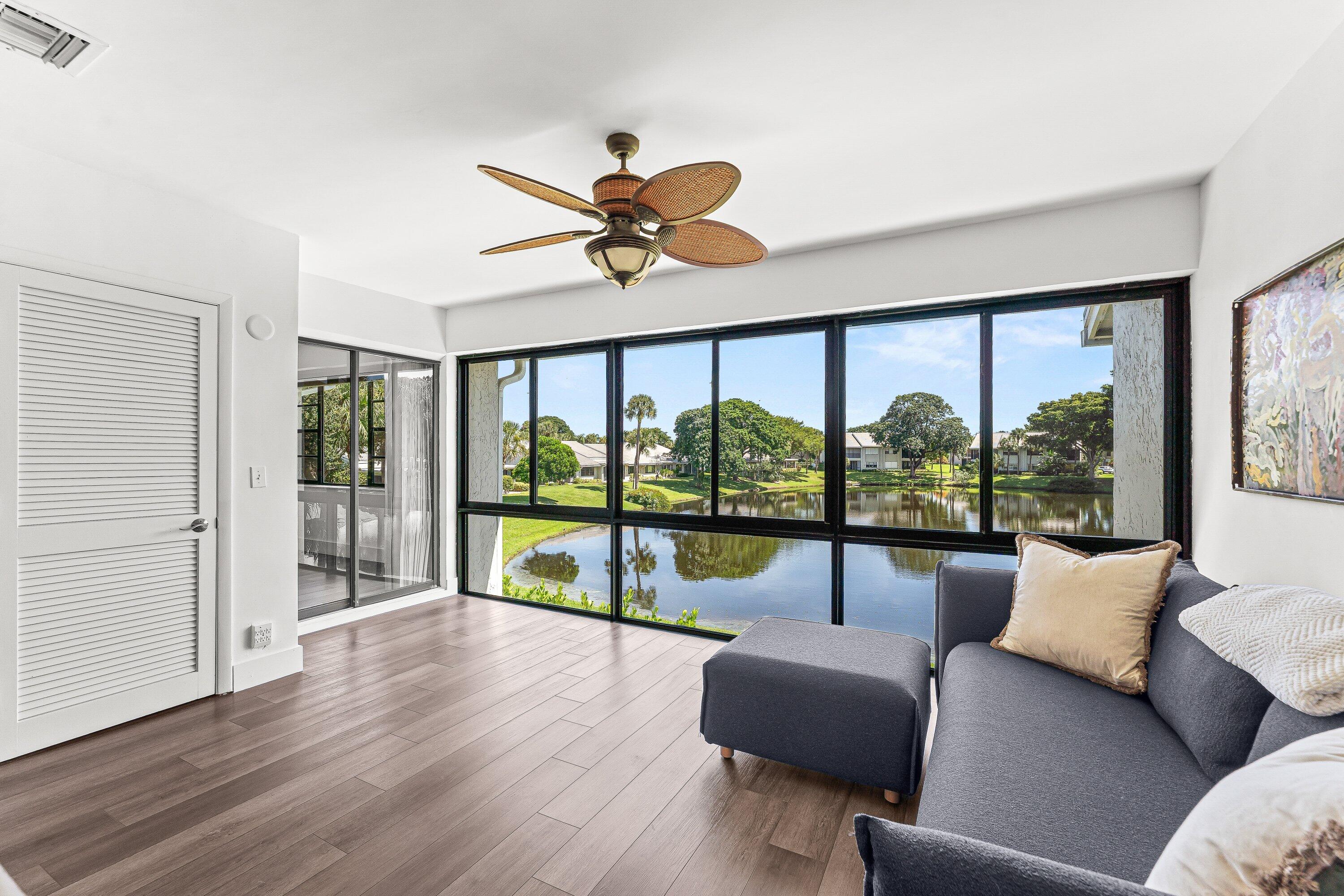 36 Eastgate Drive Unit D — photo
