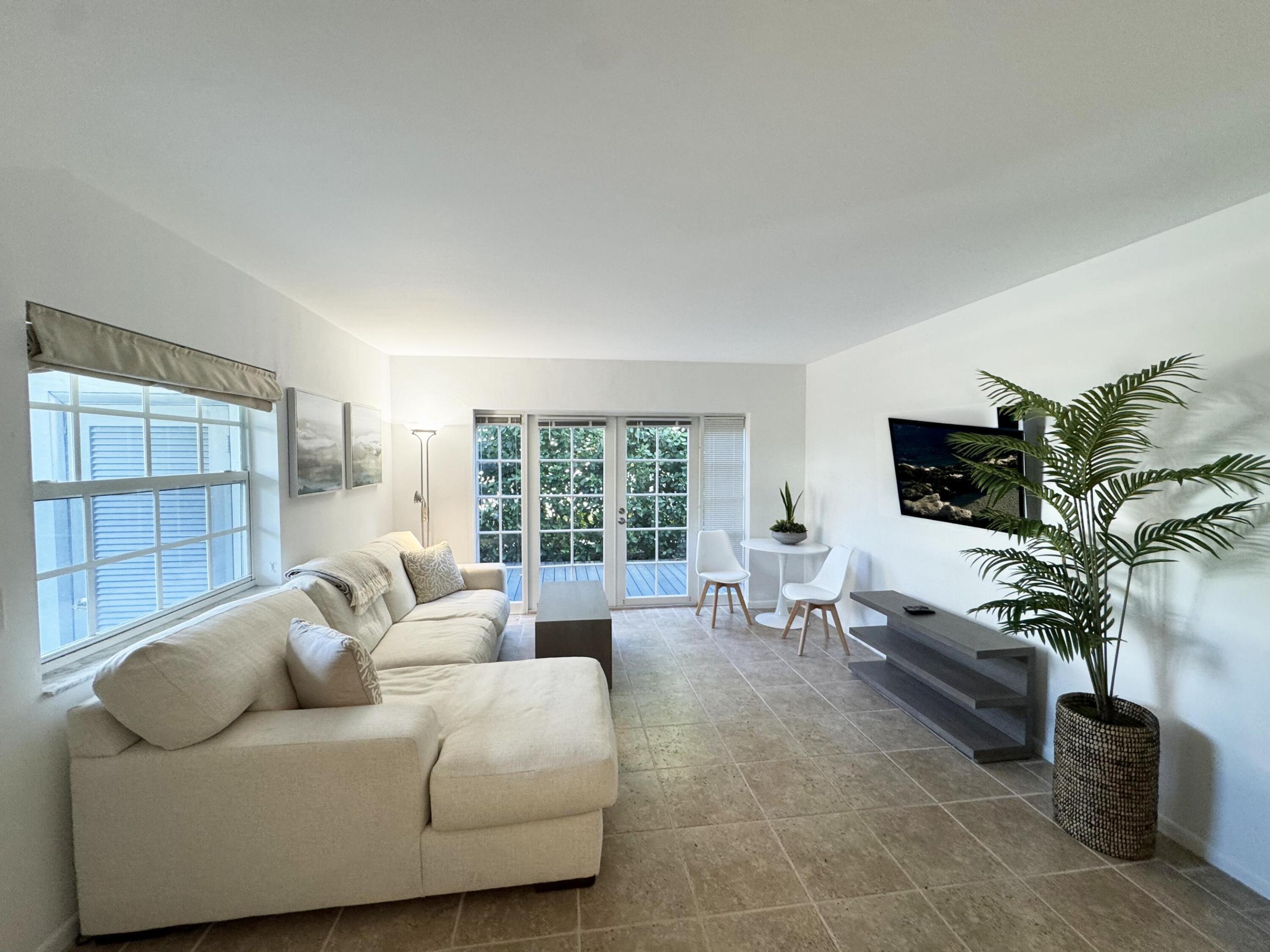 234 Oleander Avenue Unit 1 — photo