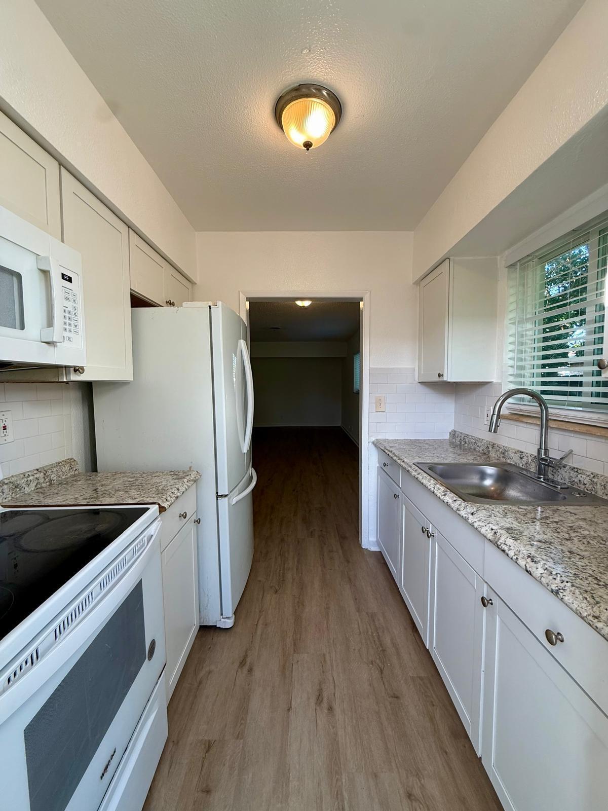 3221 NE 7th Avenue Unit D — photo