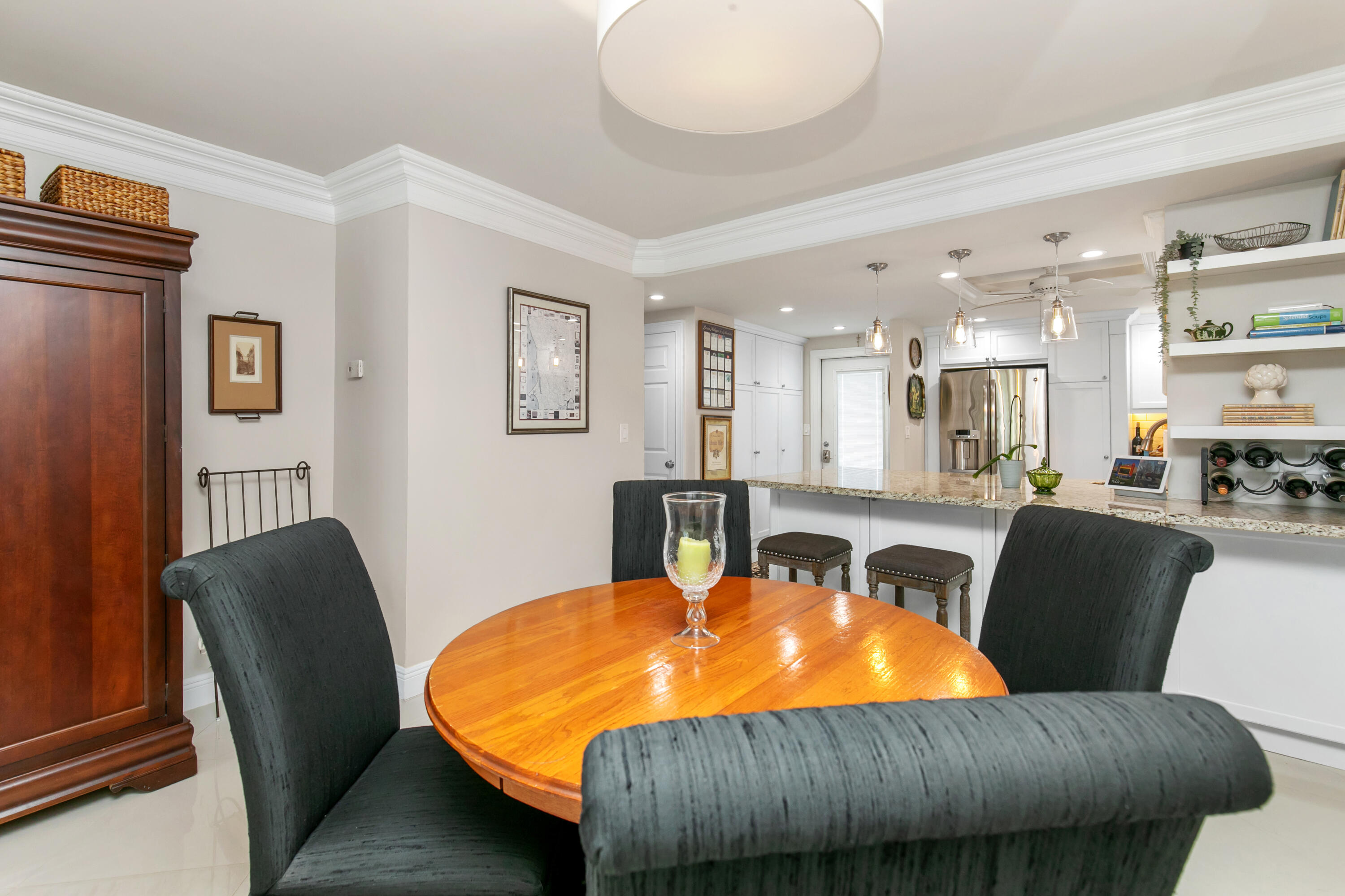2731 NE 14th Street Causeway Unit 407 — photo