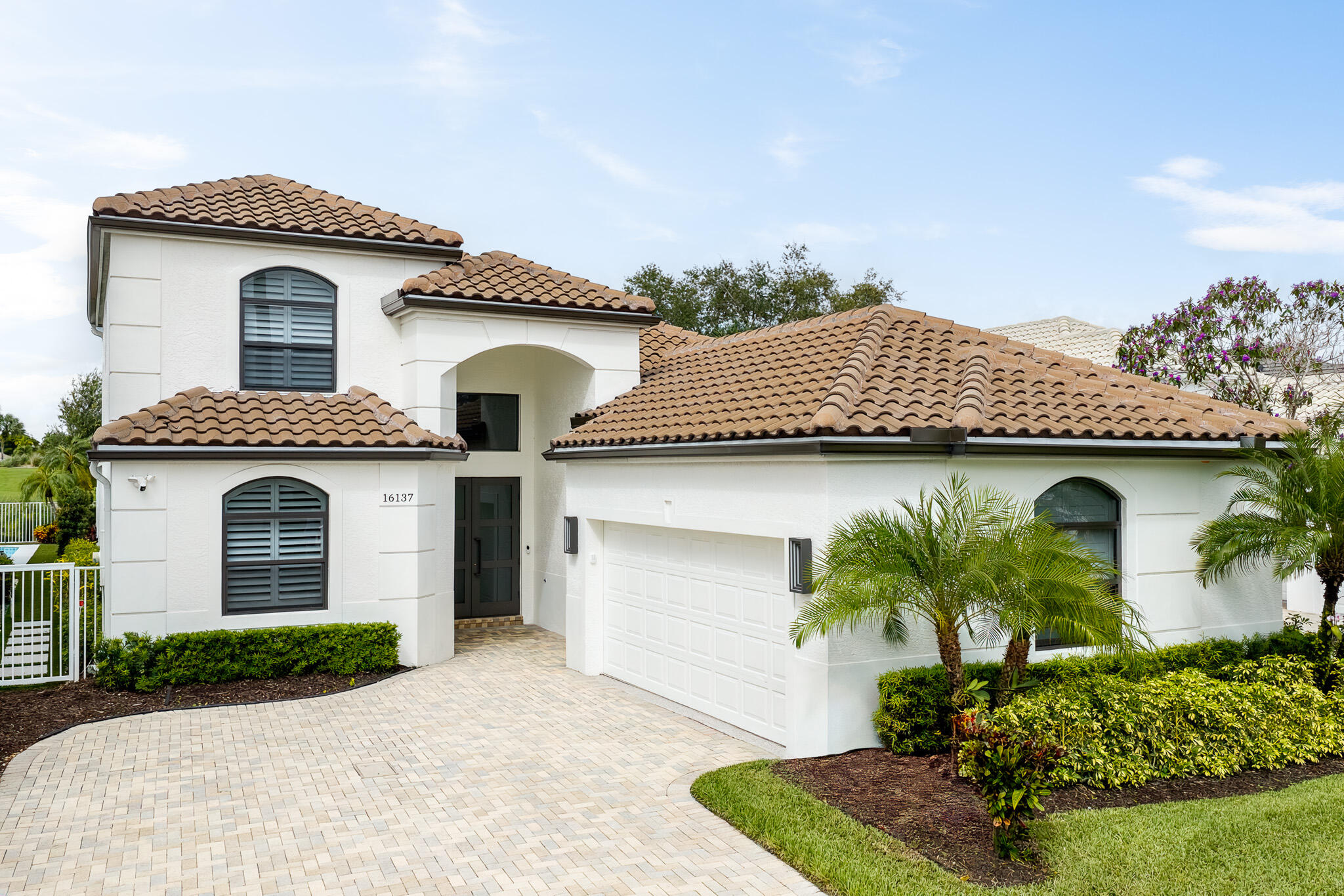 16137 Villa Vizcaya Place — photo