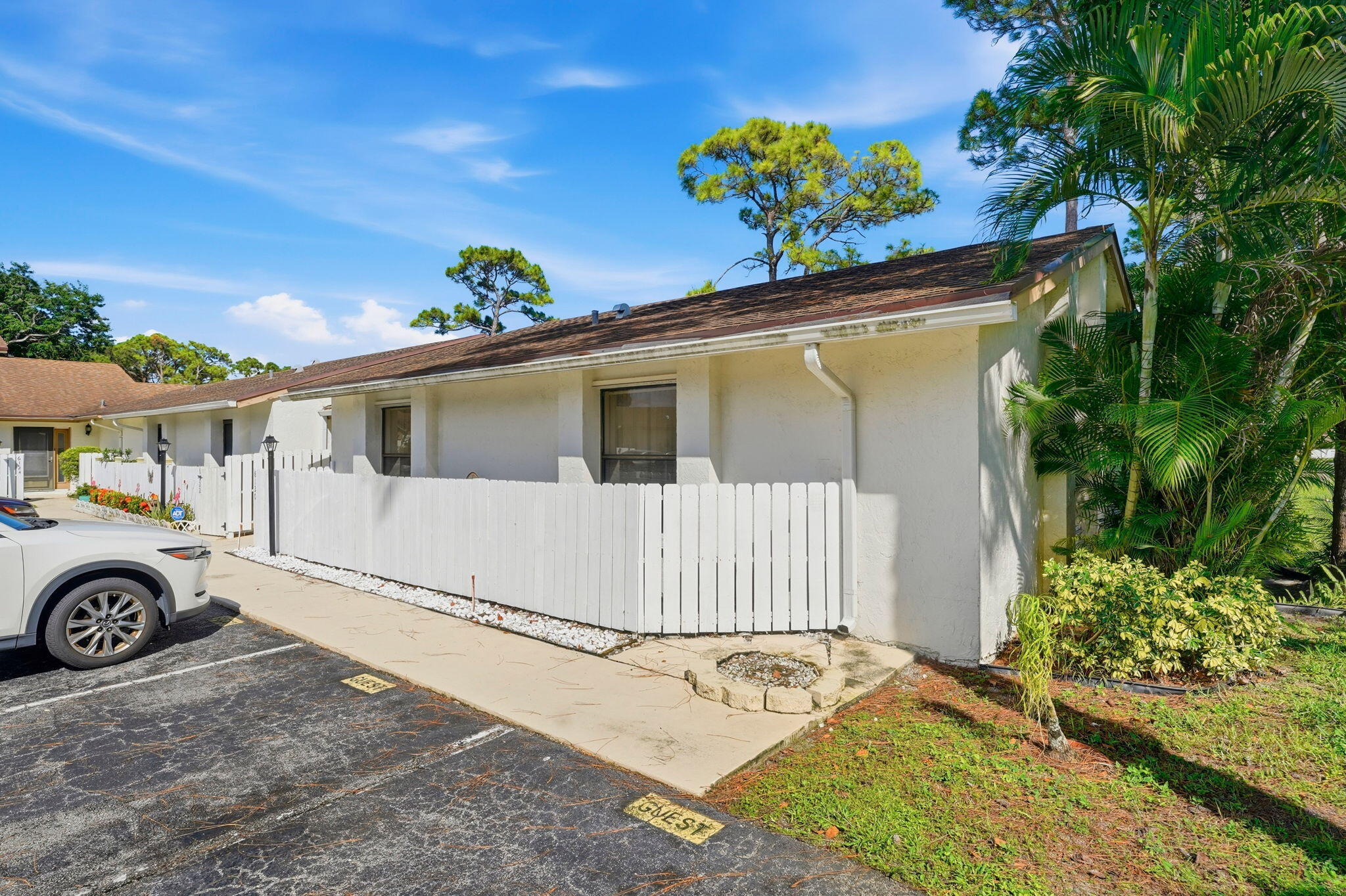 6120 Newstead Court — photo