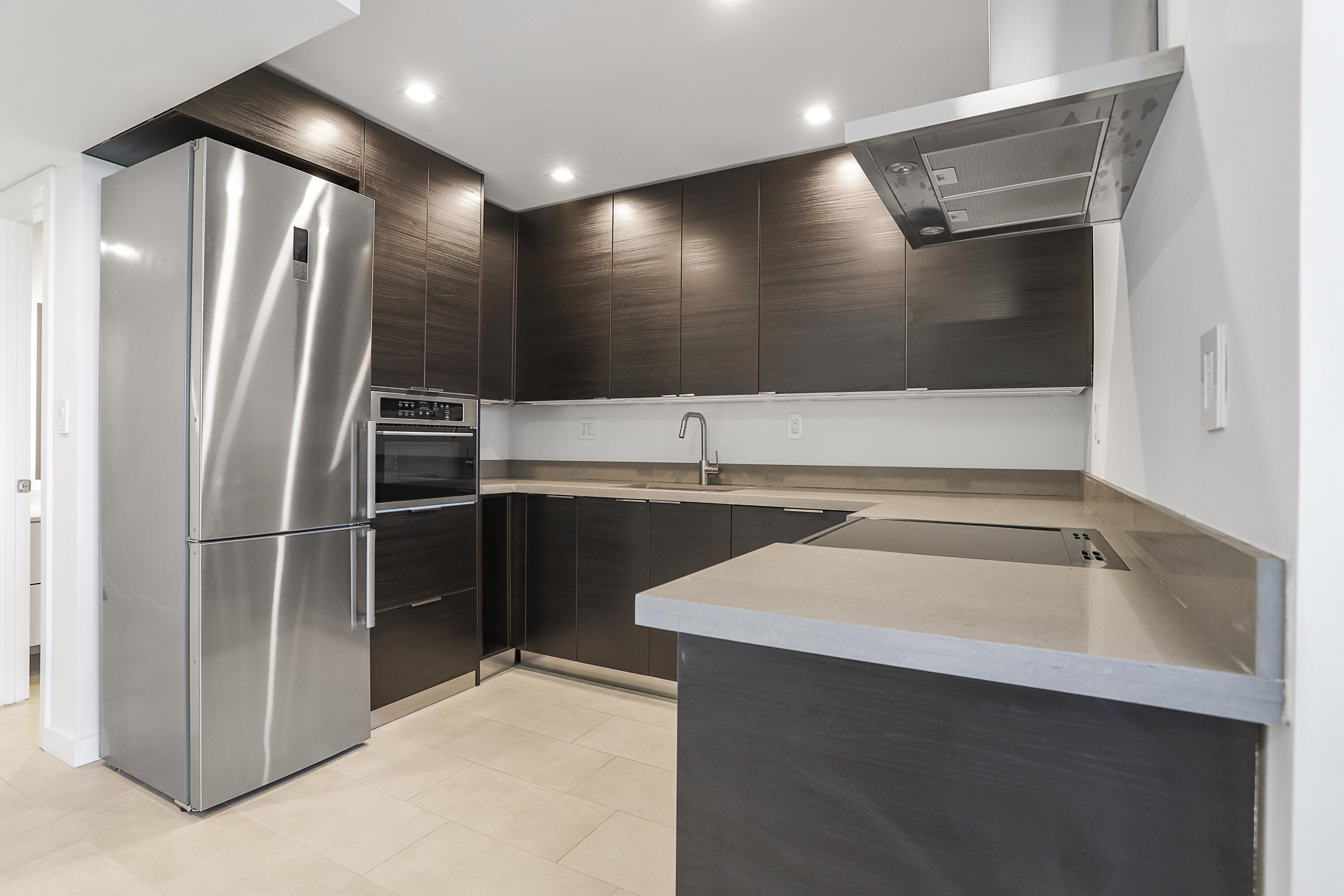3001 W Rolling Hills Circle Unit 708 — photo