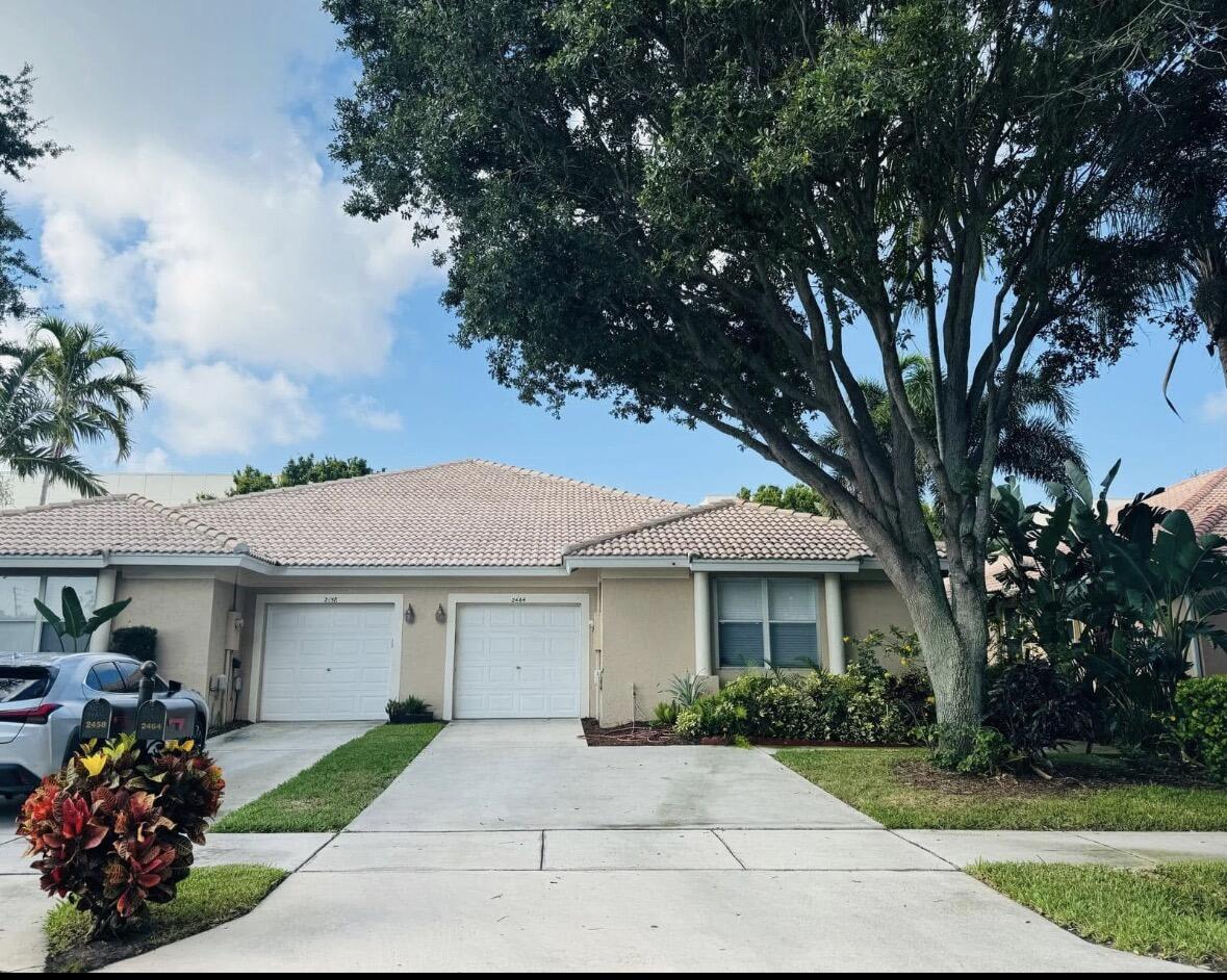 2464 Coral Trace Place — photo
