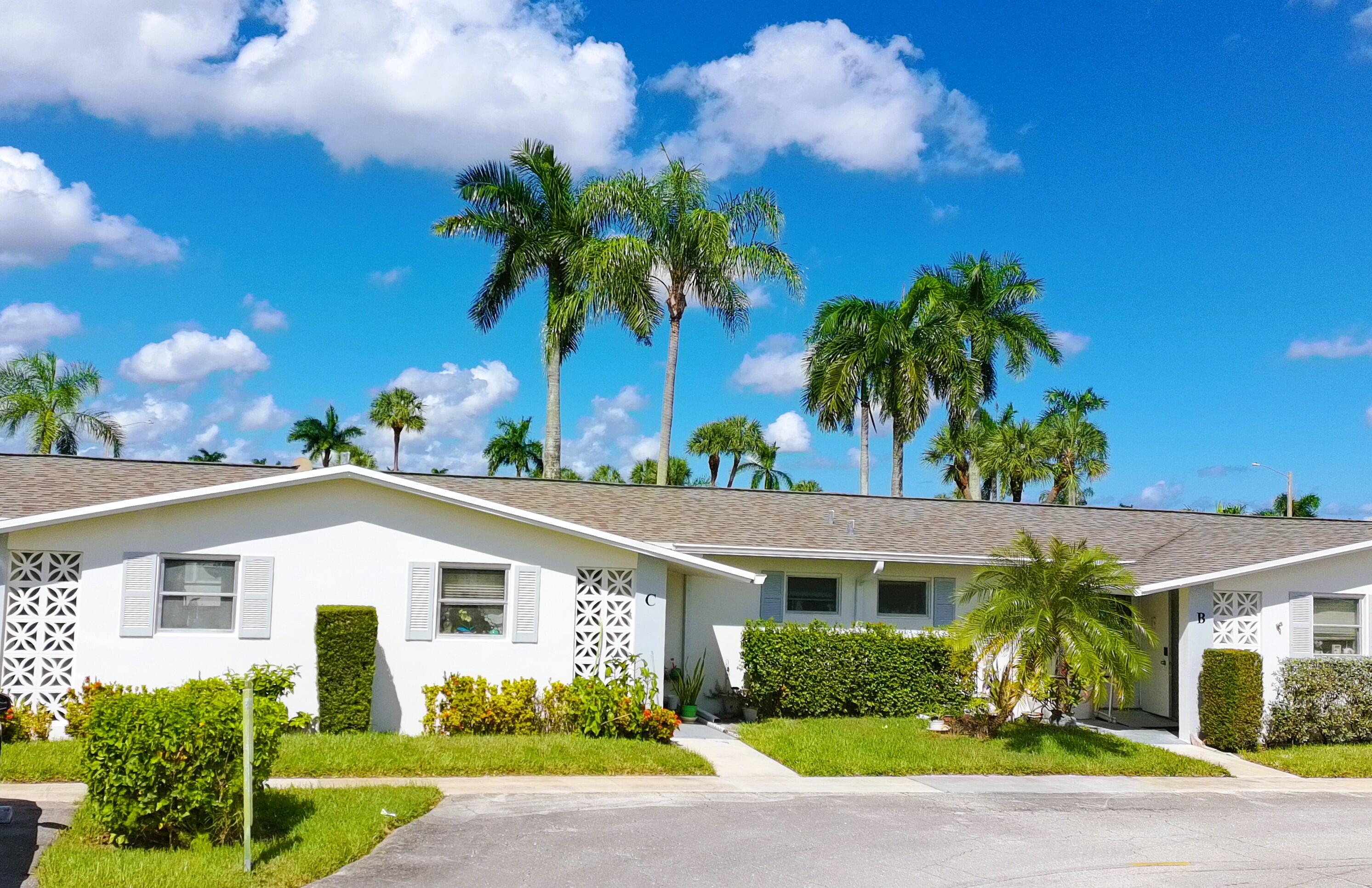 2747 Dudley Drive E Unit C — photo