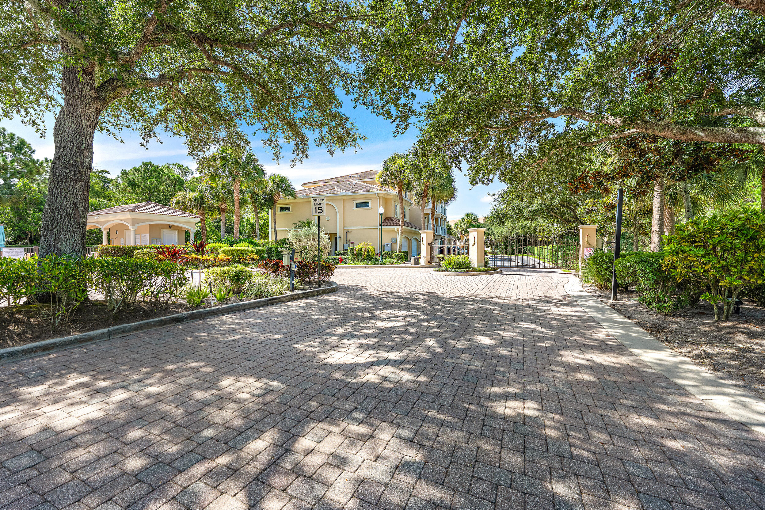 12691 SE Old Cypress Drive — photo