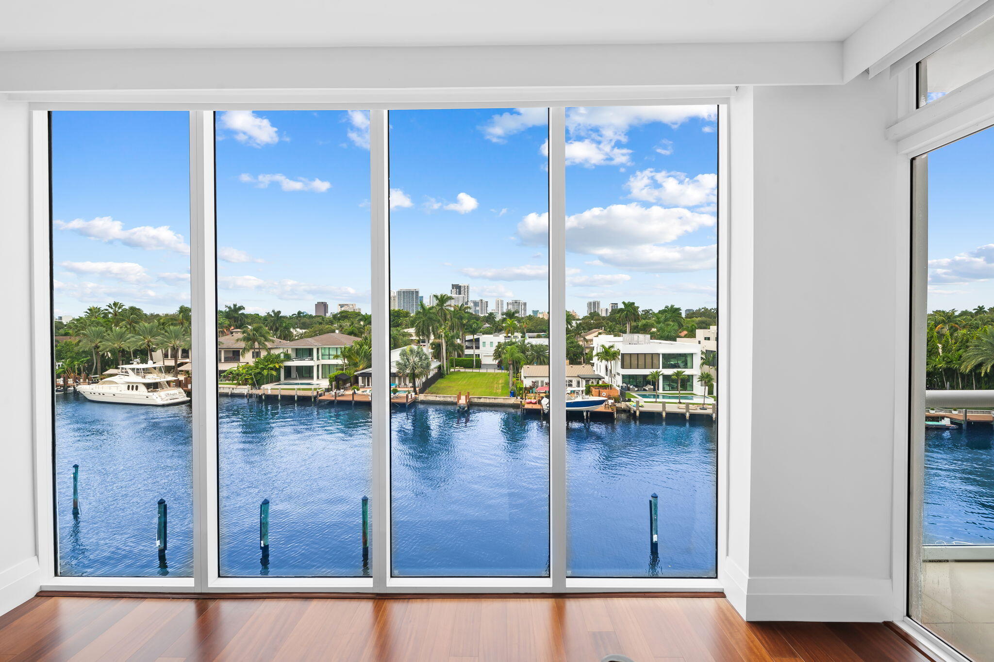 45 Hendricks Isle Unit 402 — photo