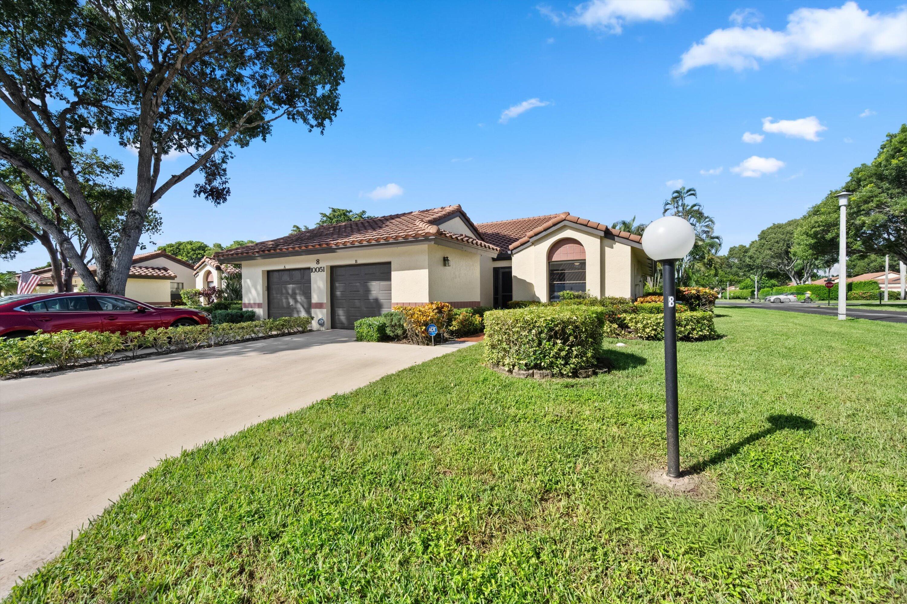 10051 Andrea Lane Unit B — photo