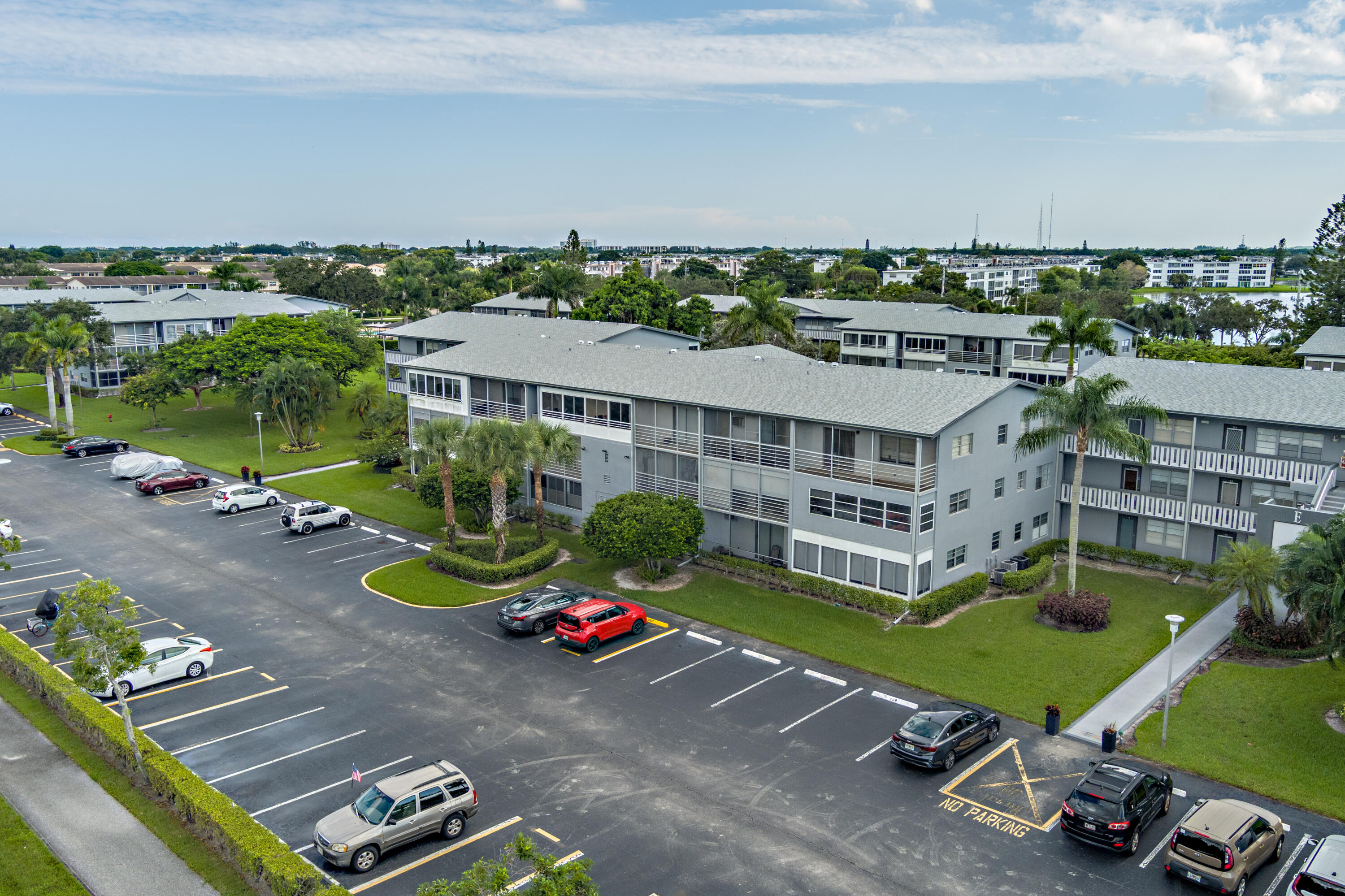 203 Suffolk E Unit E, Boca Raton, FL 33434 — photo 2