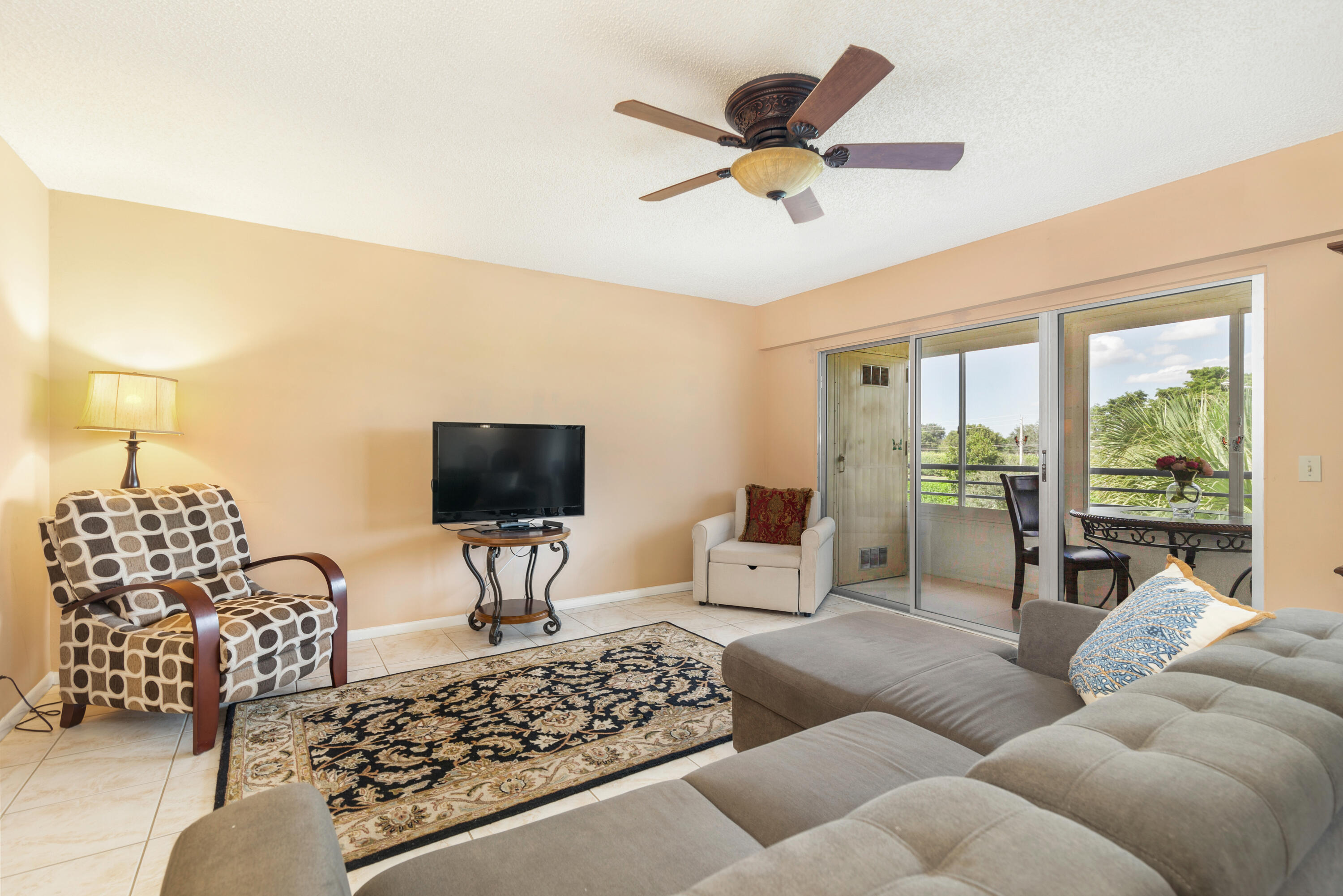 203 Suffolk E Unit E, Boca Raton, FL 33434 — photo 3