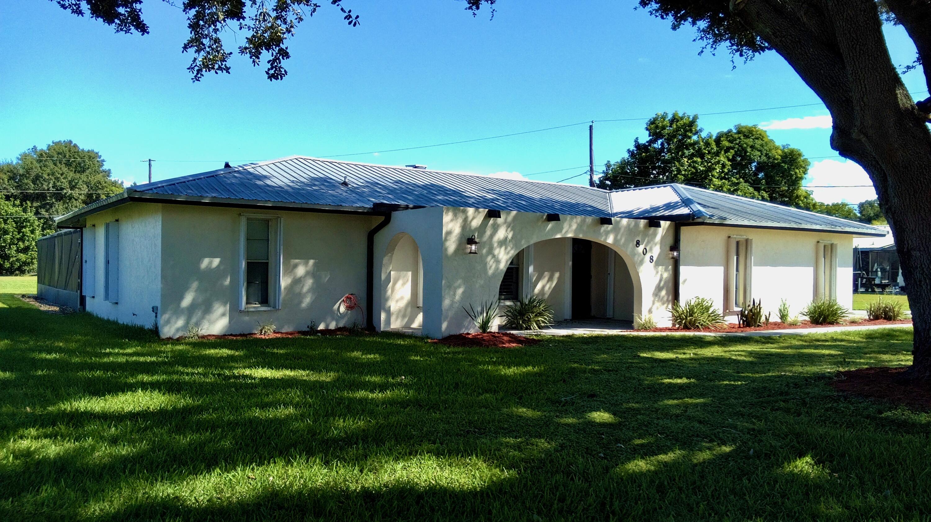 808 Laurel Street — photo