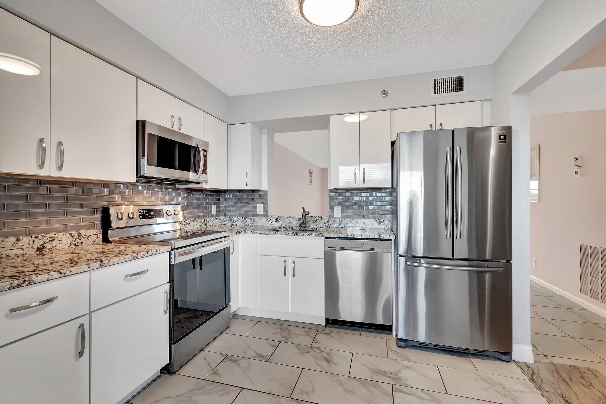 14623 Bonaire Boulevard Unit 502 — photo