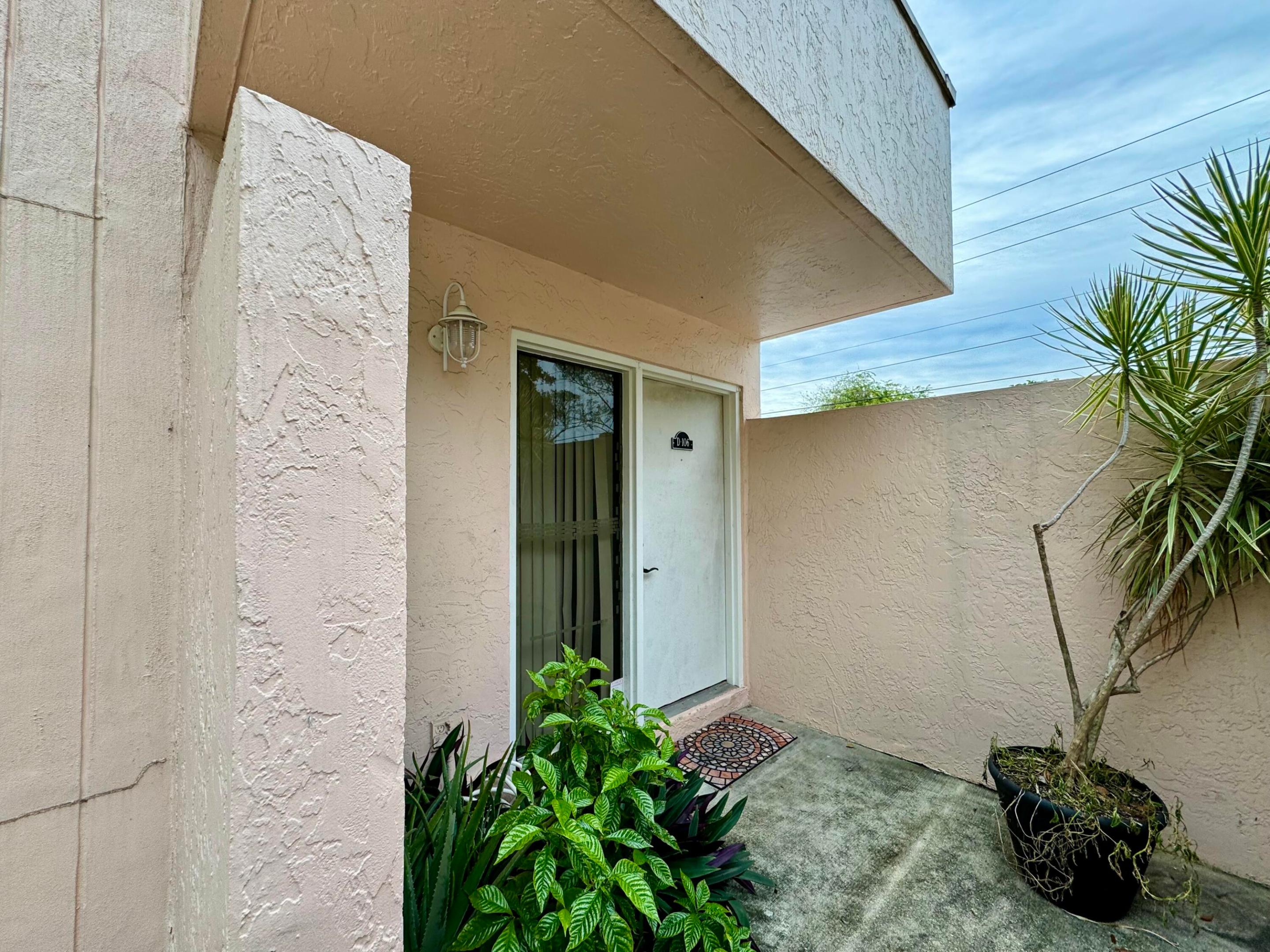 33 Deer Creek Road Unit D106 — photo